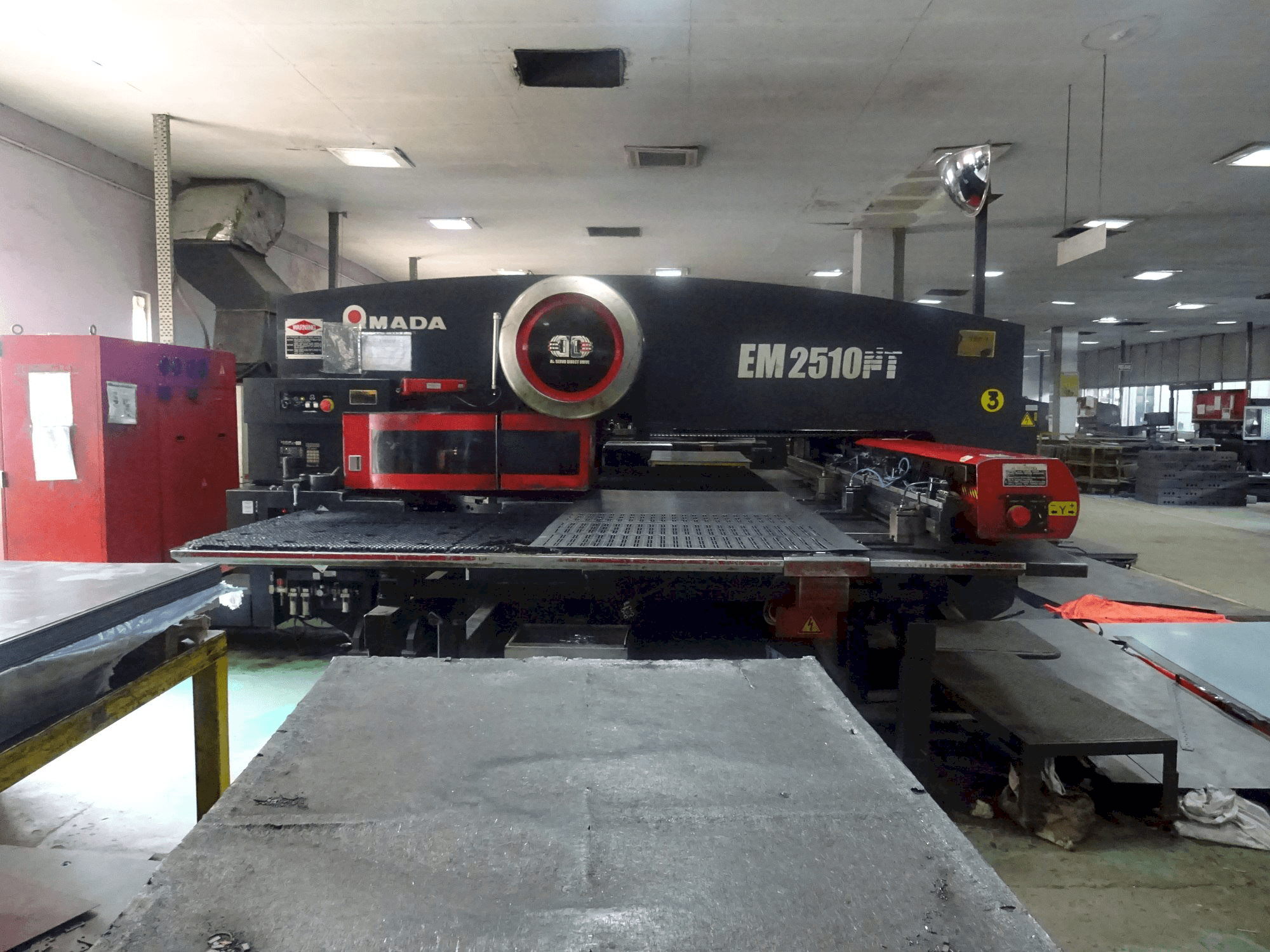 Front view of AMADA EM 2510 NT machine