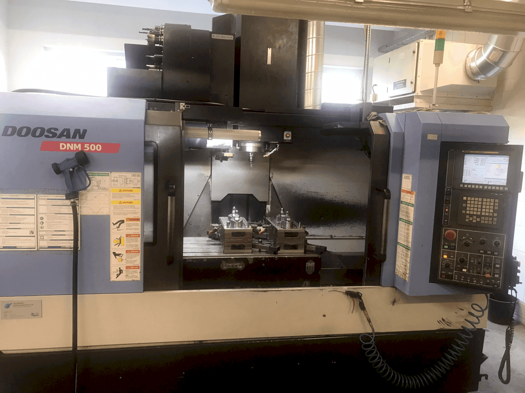 MACHINE_IMG_ALT_FRONT_VIEW