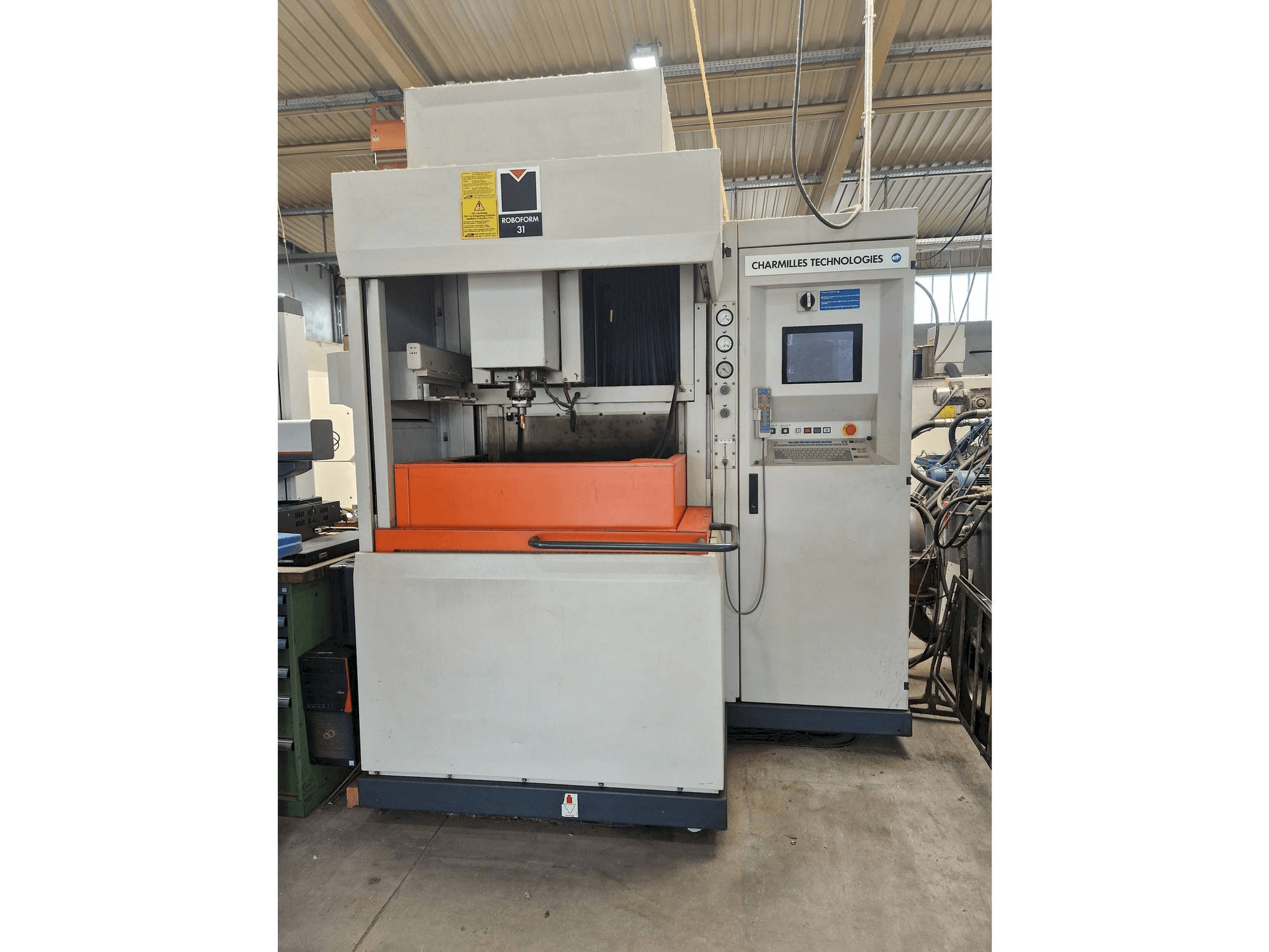 MACHINE_IMG_ALT_FRONT_VIEW