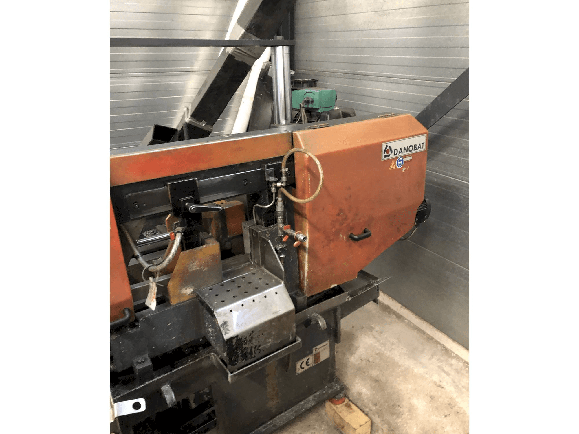 Front view of DANOBAT CR 260 AF CN machine