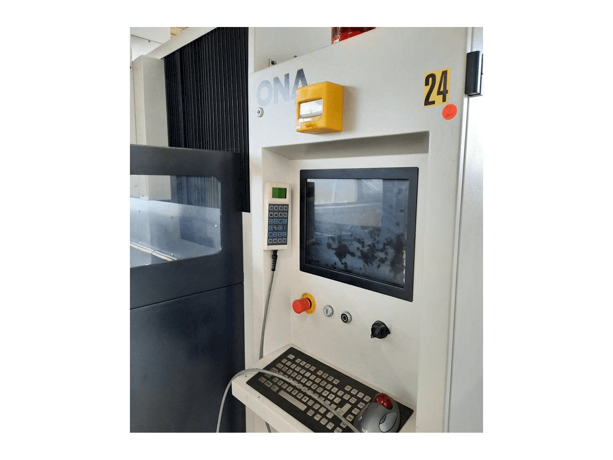 Front view of ONA NX4F machine