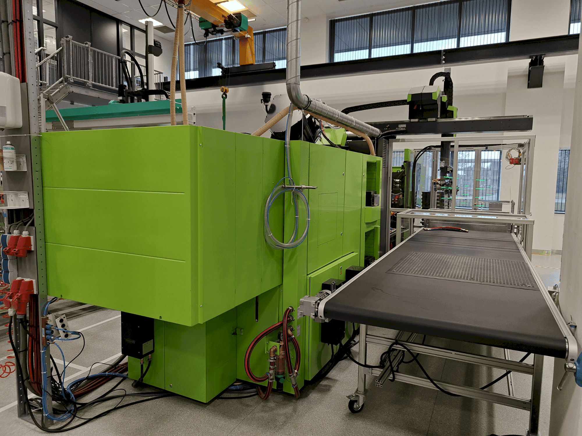 MACHINE_IMG_ALT_FRONT_VIEW