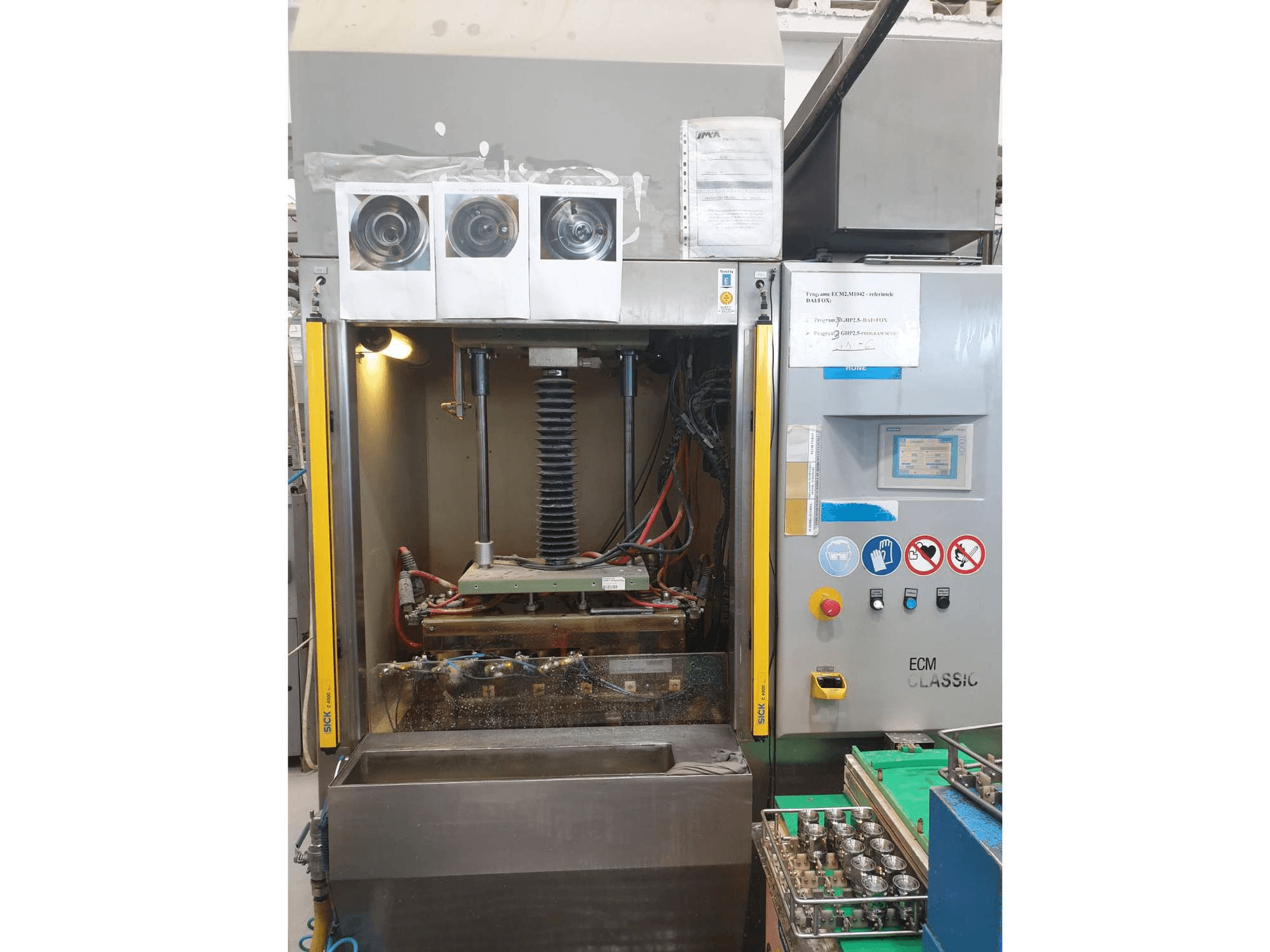 Front view of Extrude Hone Classic 1A-450-43-P-M machine