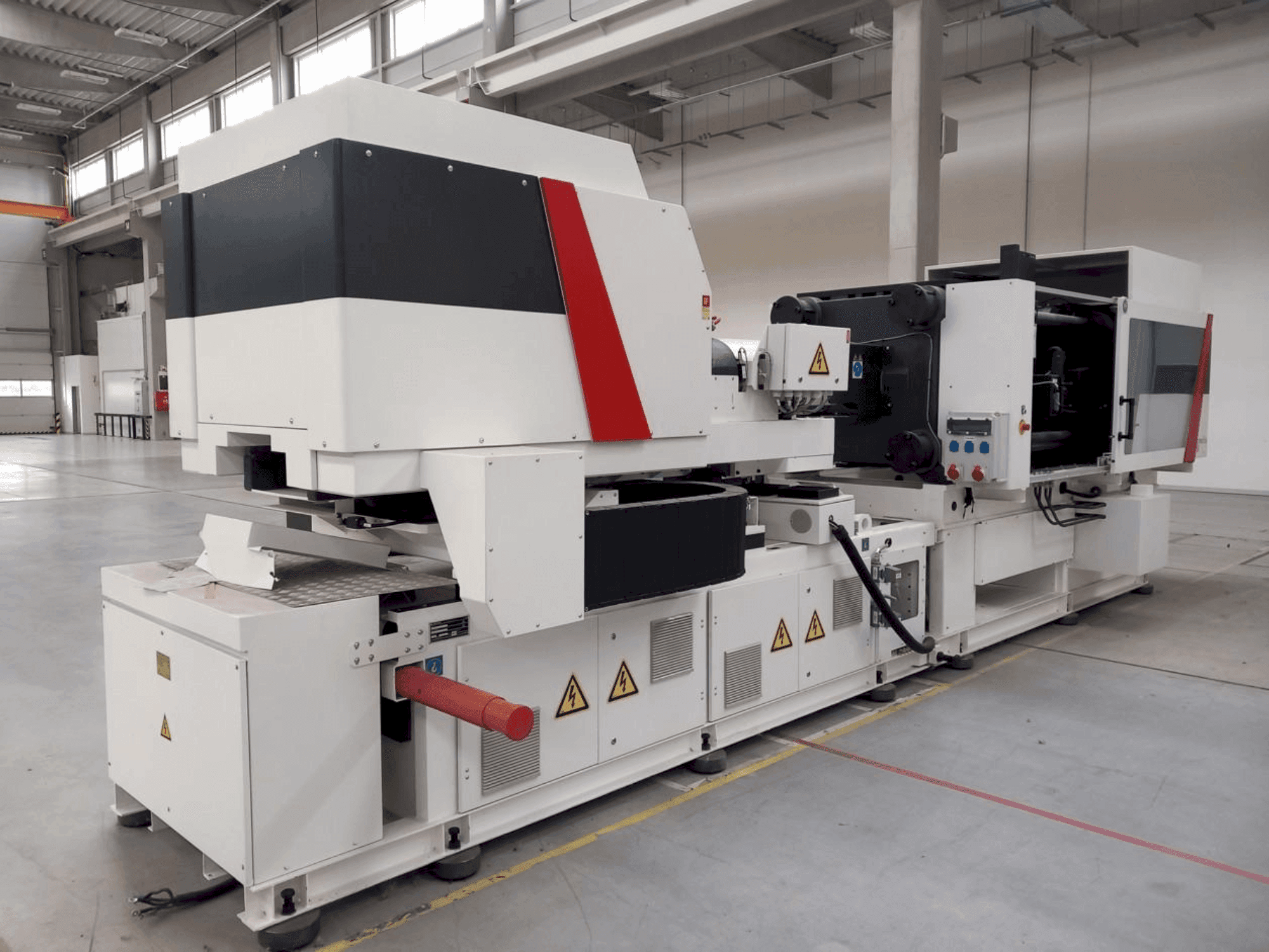 MACHINE_IMG_ALT_FRONT_VIEW