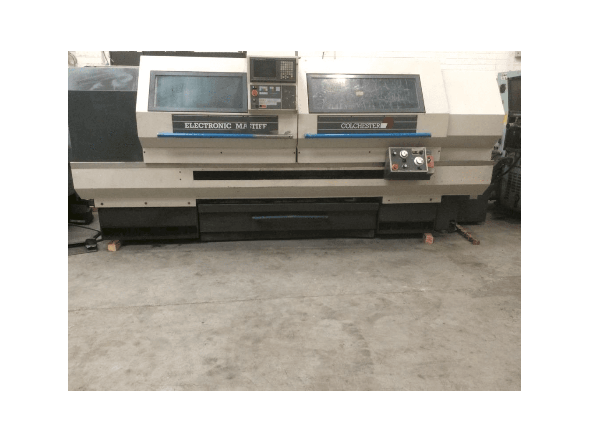 Front view of Colchester Electronic Mastiff machine