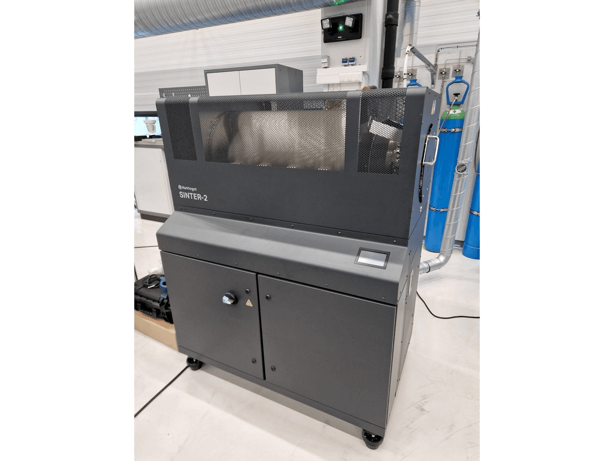MACHINE_IMG_ALT_FRONT_VIEW