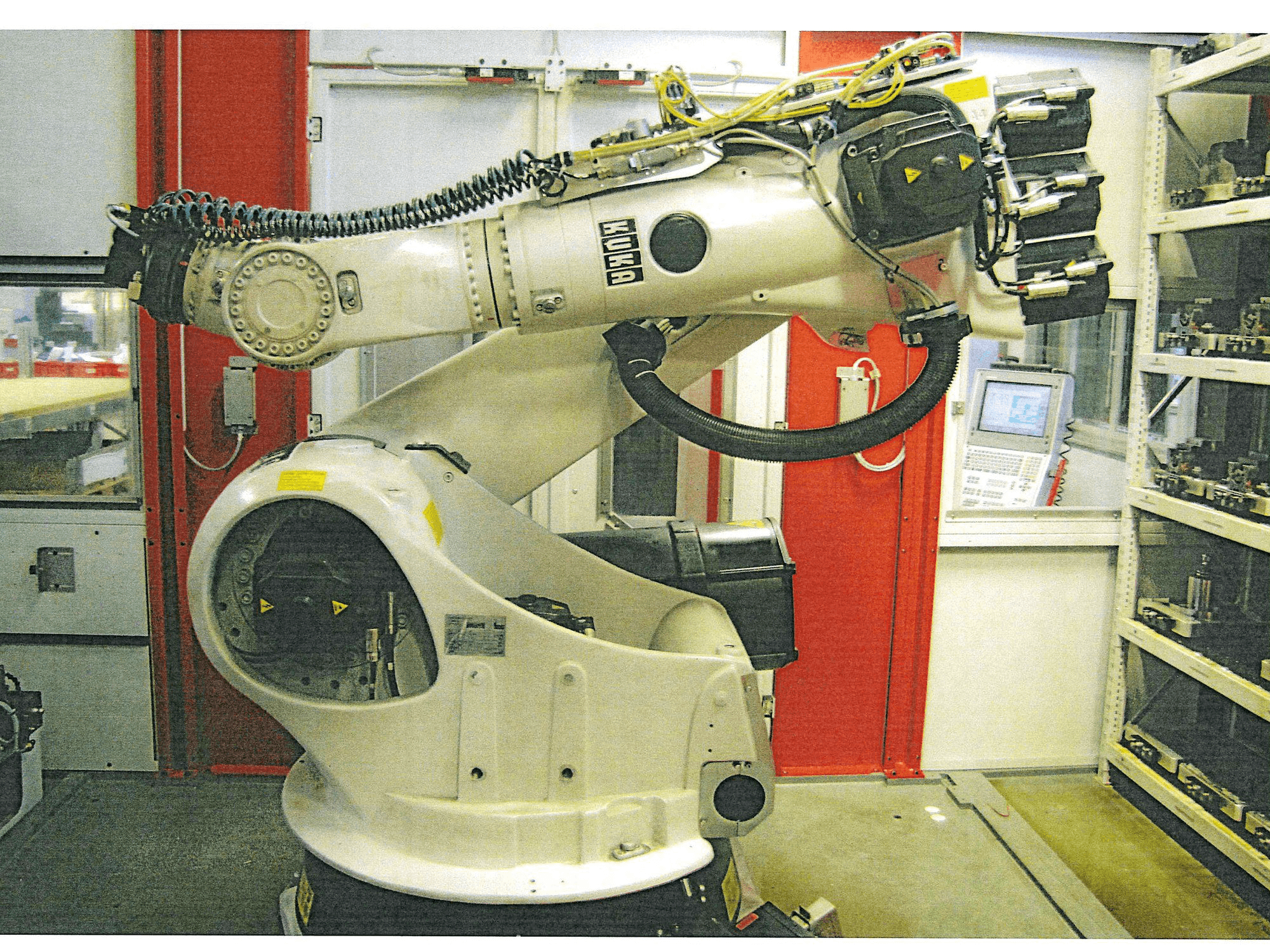 MACHINE_IMG_ALT_LEFT_SIDE_VIEW