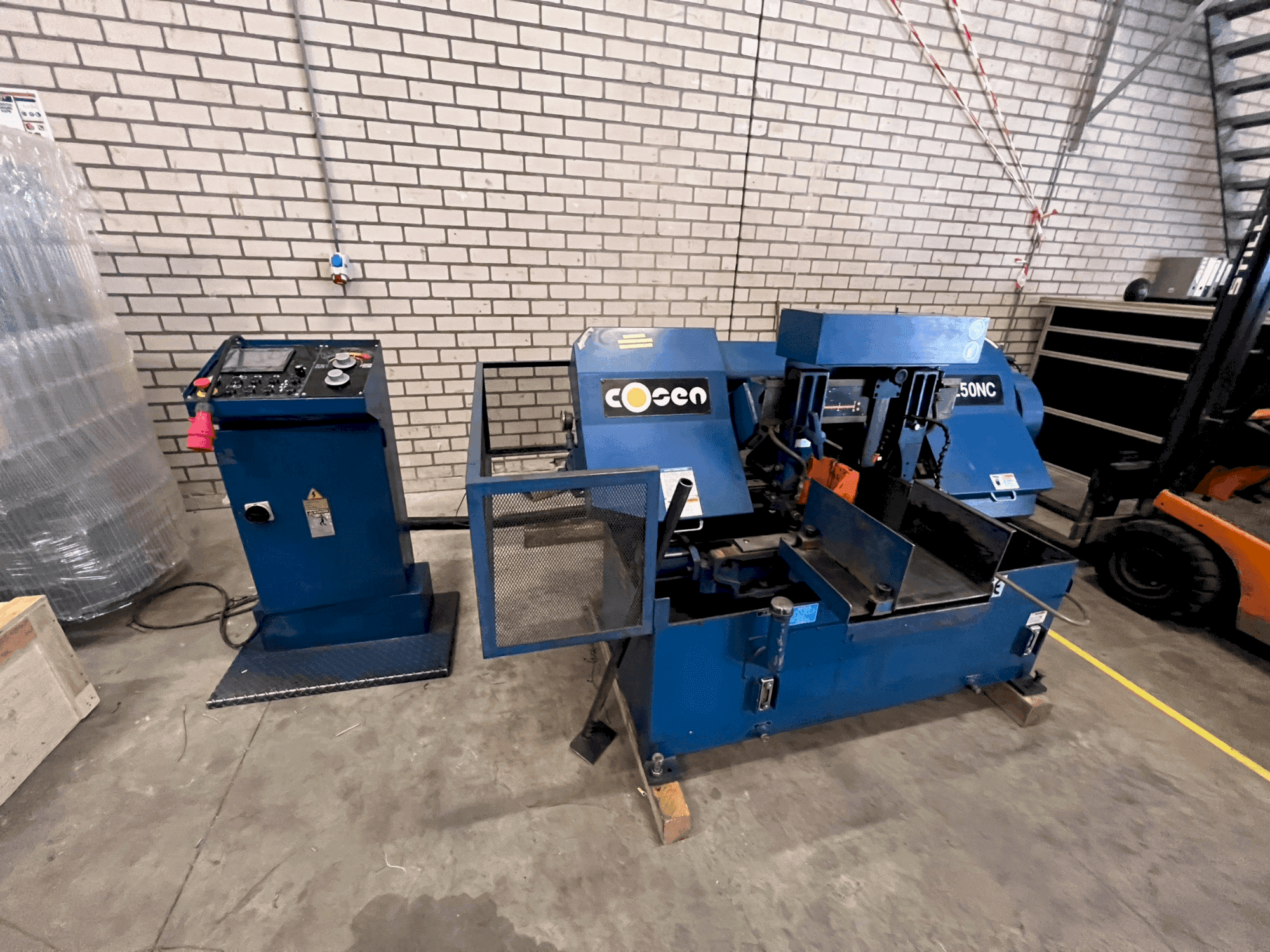 MACHINE_IMG_ALT_FRONT_VIEW