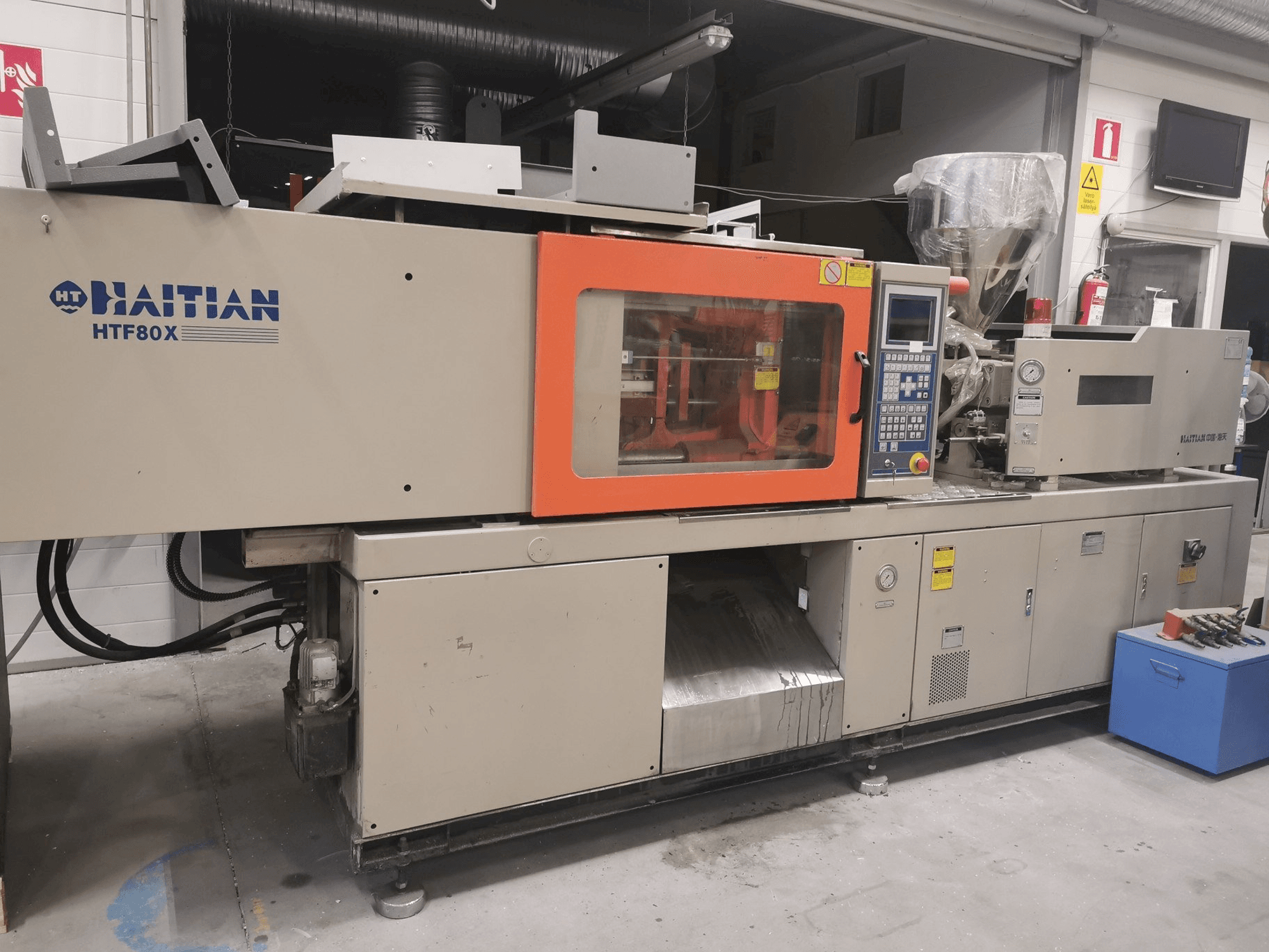 Front view of HAITIAN HTF80XA machine