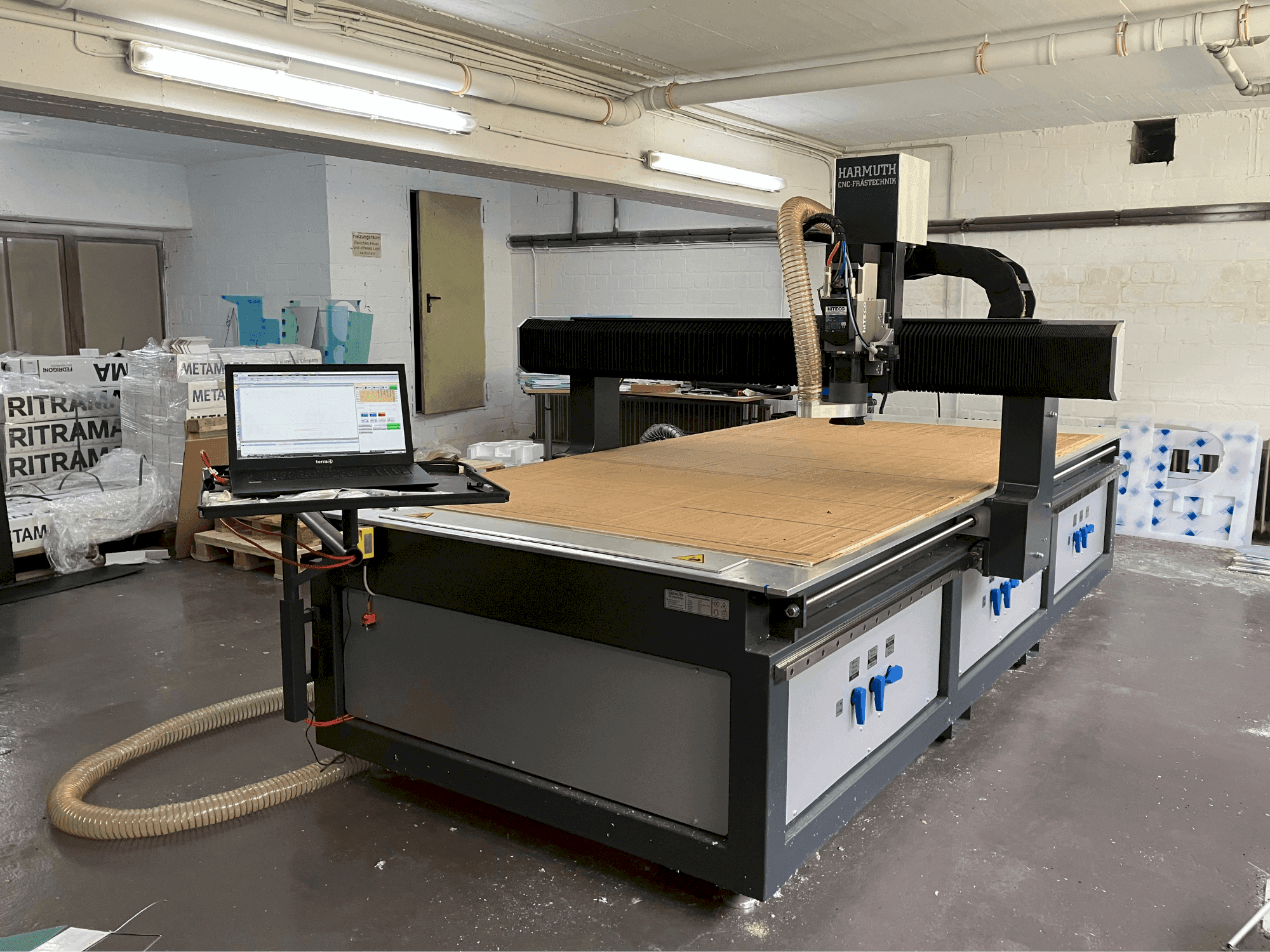 MACHINE_IMG_ALT_FRONT_VIEW