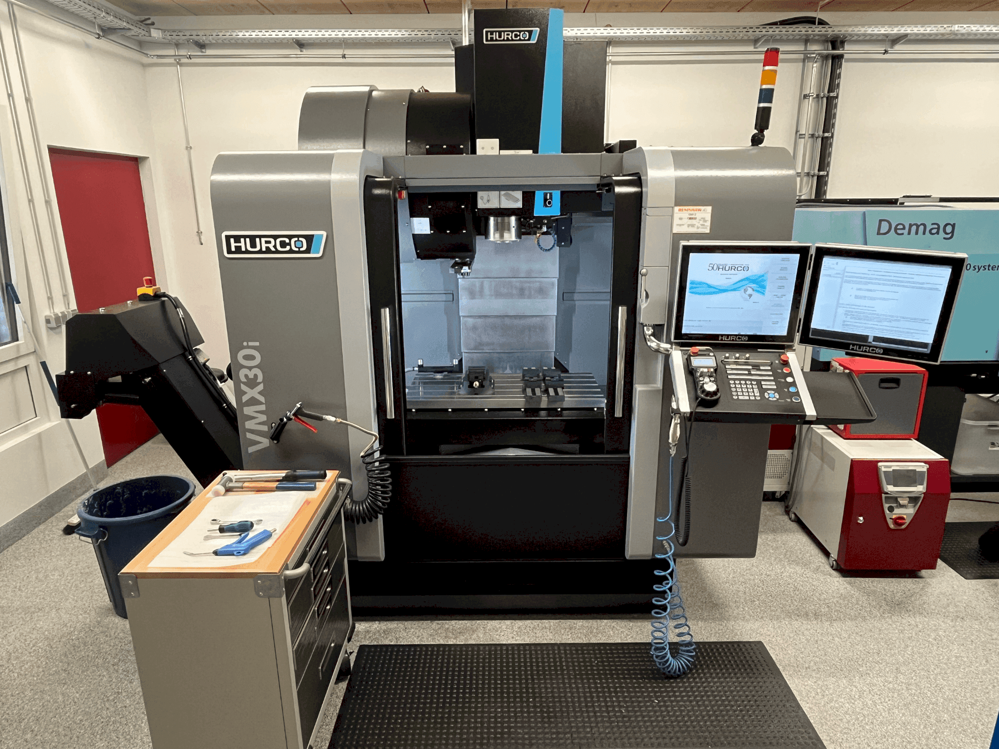 MACHINE_IMG_ALT_FRONT_VIEW