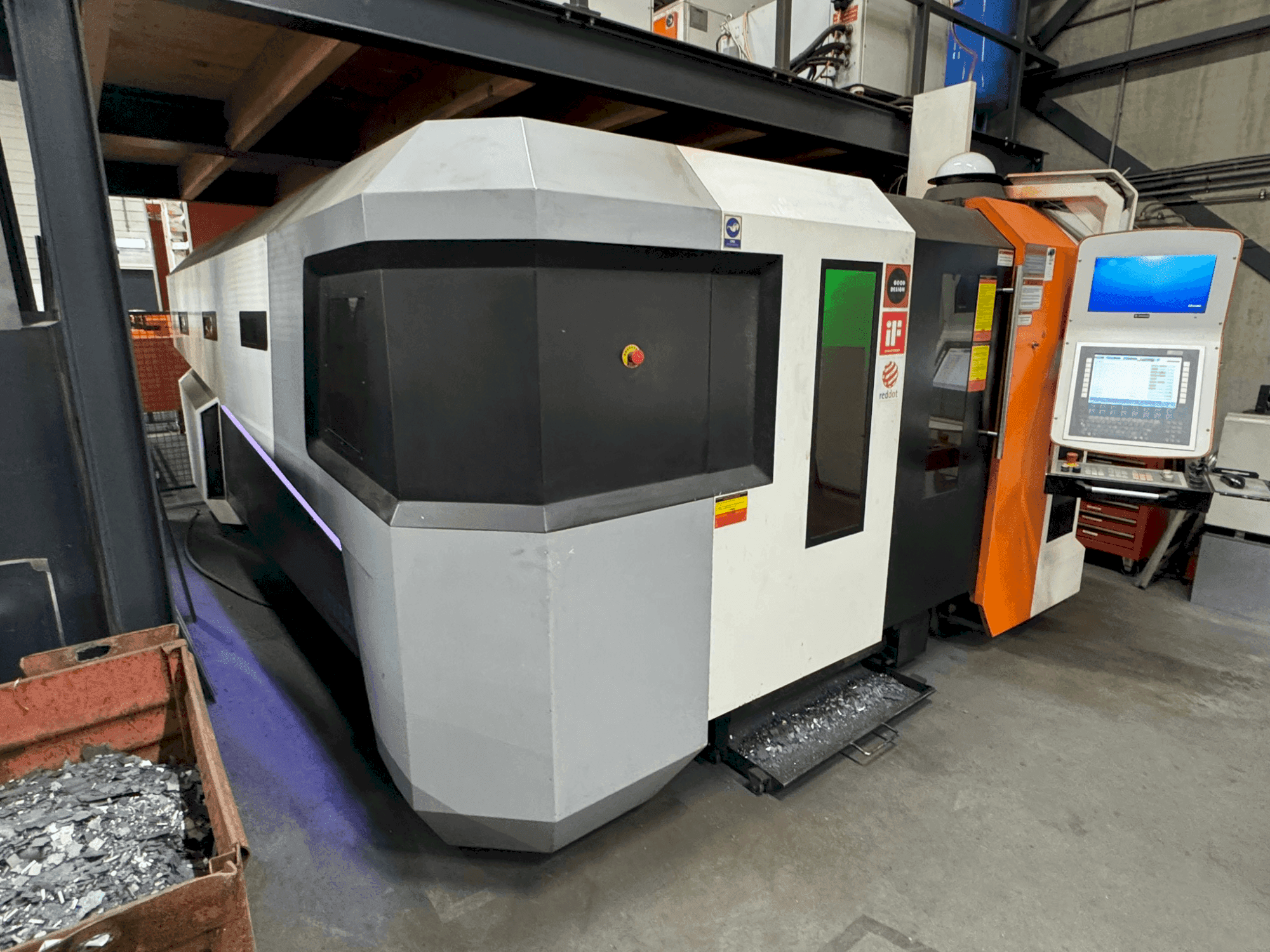 MACHINE_IMG_ALT_FRONT_VIEW