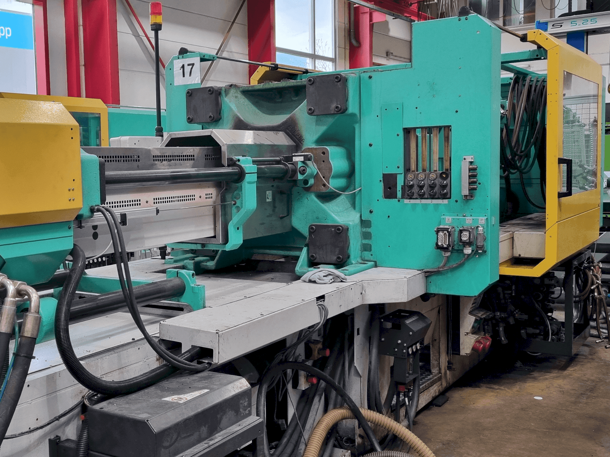 MACHINE_IMG_ALT_FRONT_VIEW