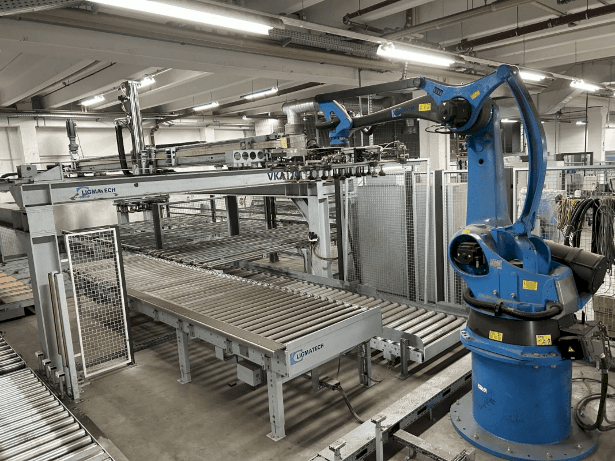 MACHINE_IMG_ALT_FRONT_VIEW