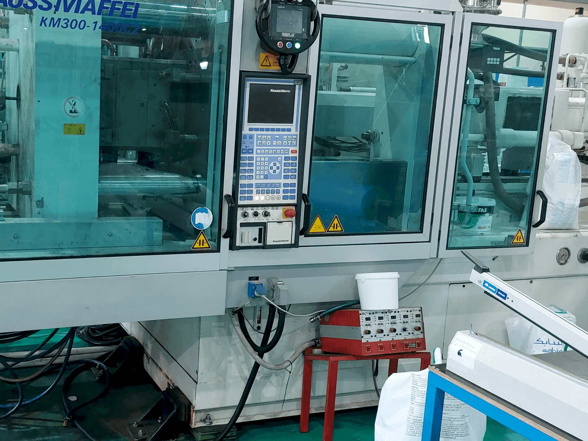 MACHINE_IMG_ALT_FRONT_VIEW