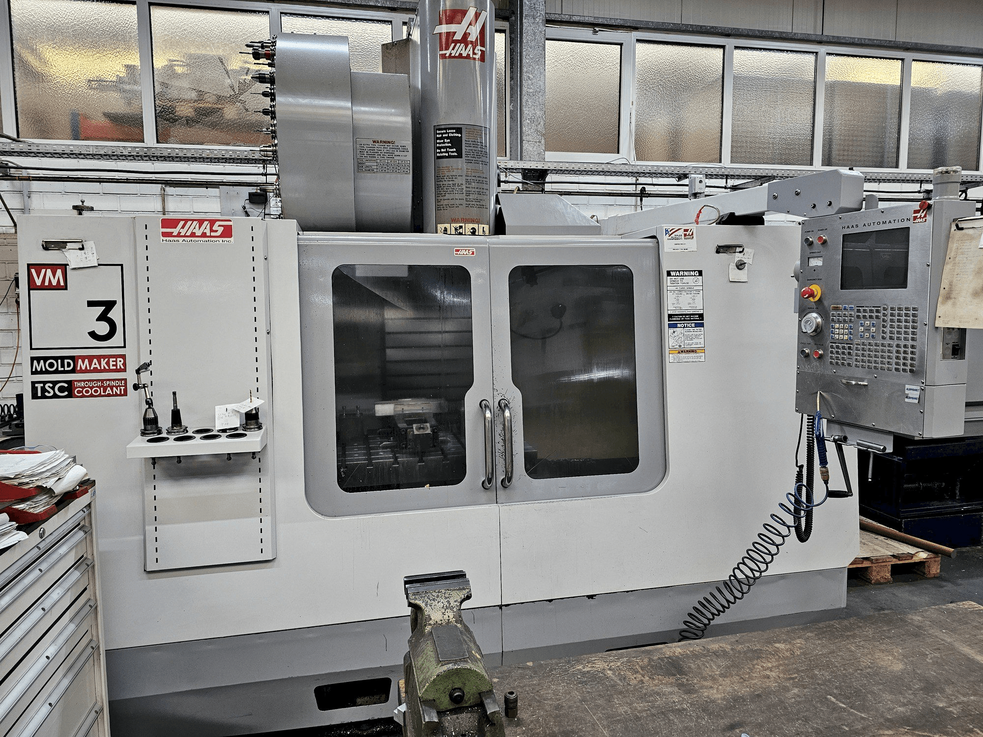 MACHINE_IMG_ALT_FRONT_VIEW