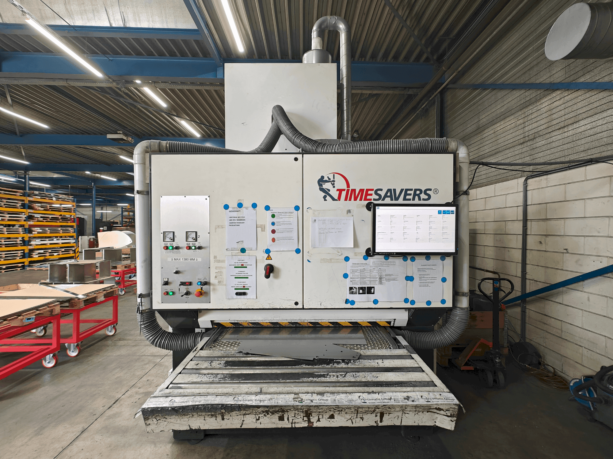 MACHINE_IMG_ALT_FRONT_VIEW