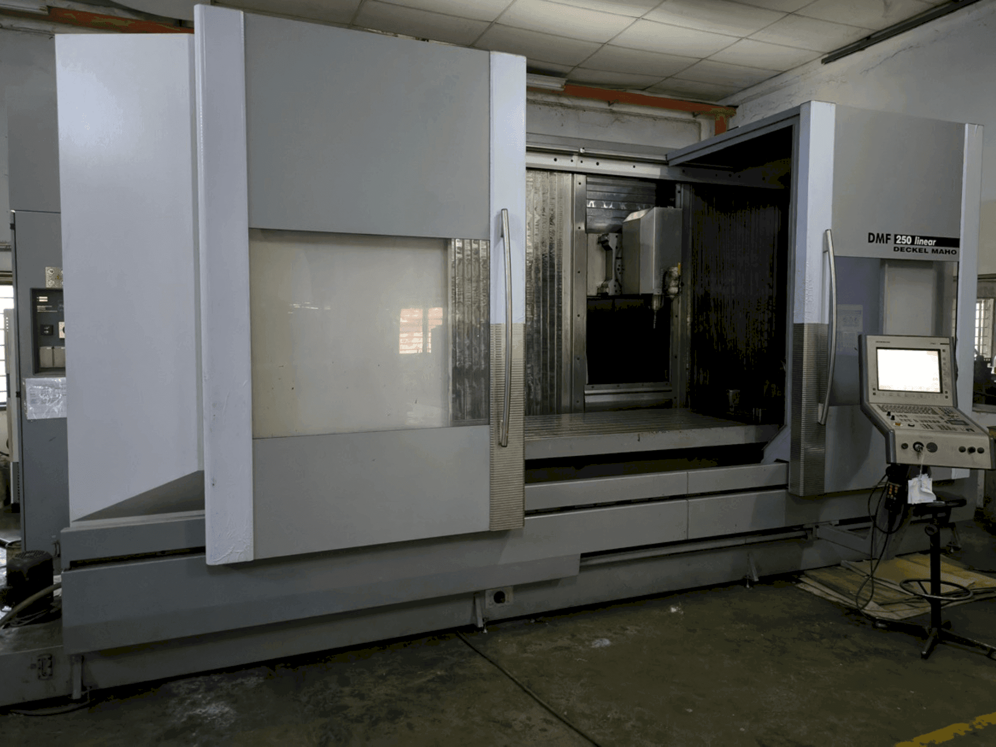 MACHINE_IMG_ALT_FRONT_VIEW
