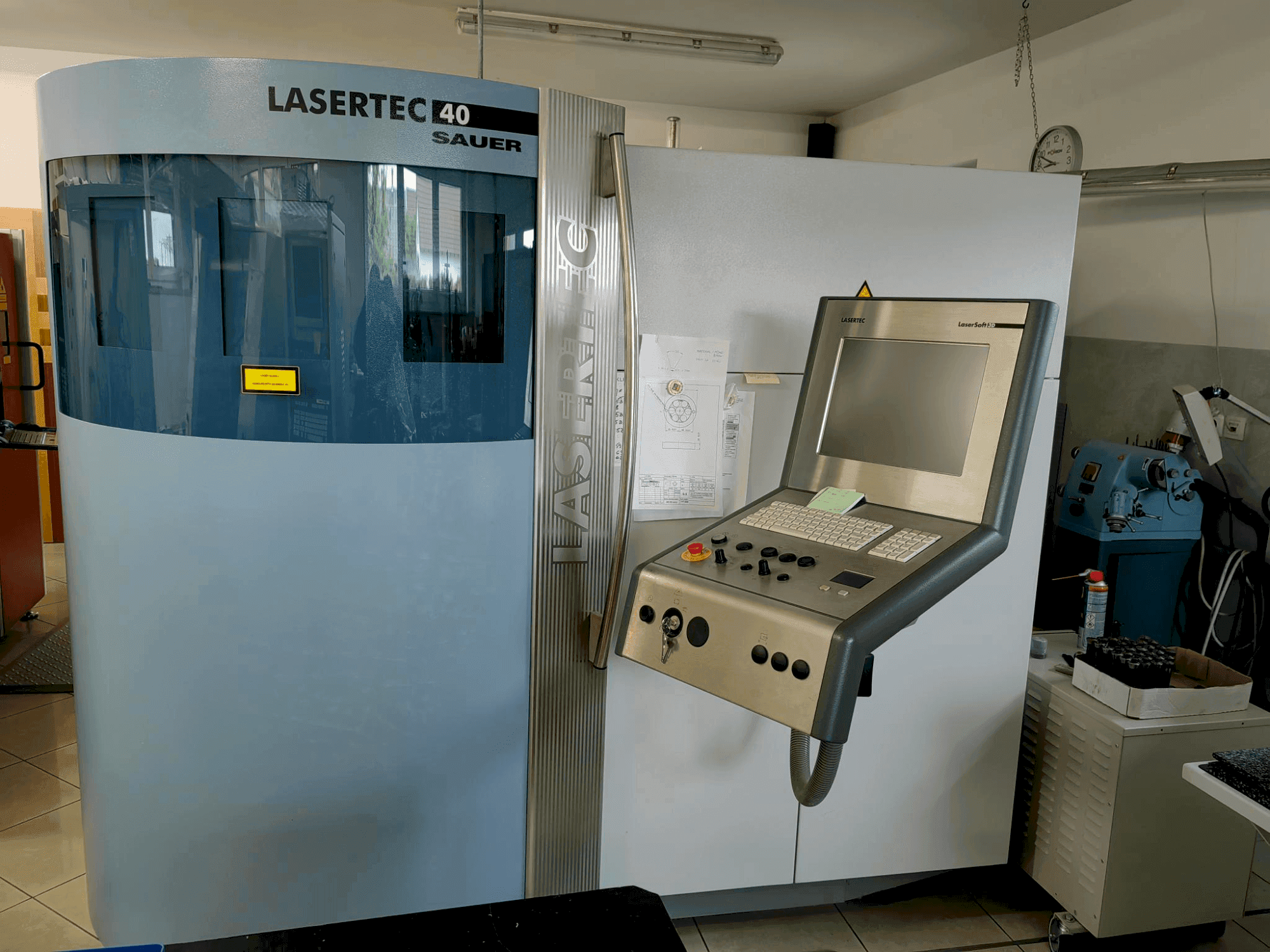 MACHINE_IMG_ALT_FRONT_VIEW