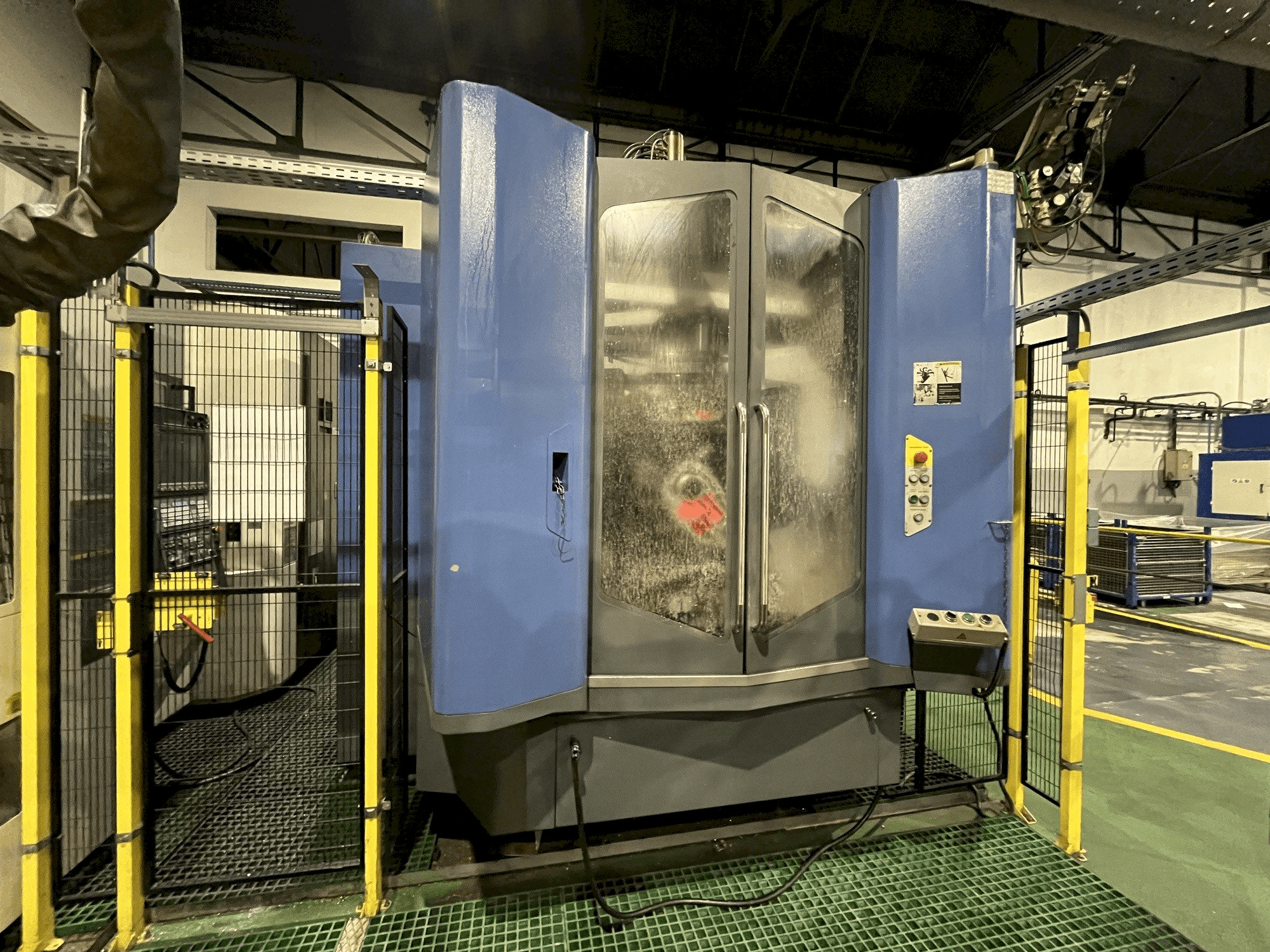 MACHINE_IMG_ALT_FRONT_VIEW