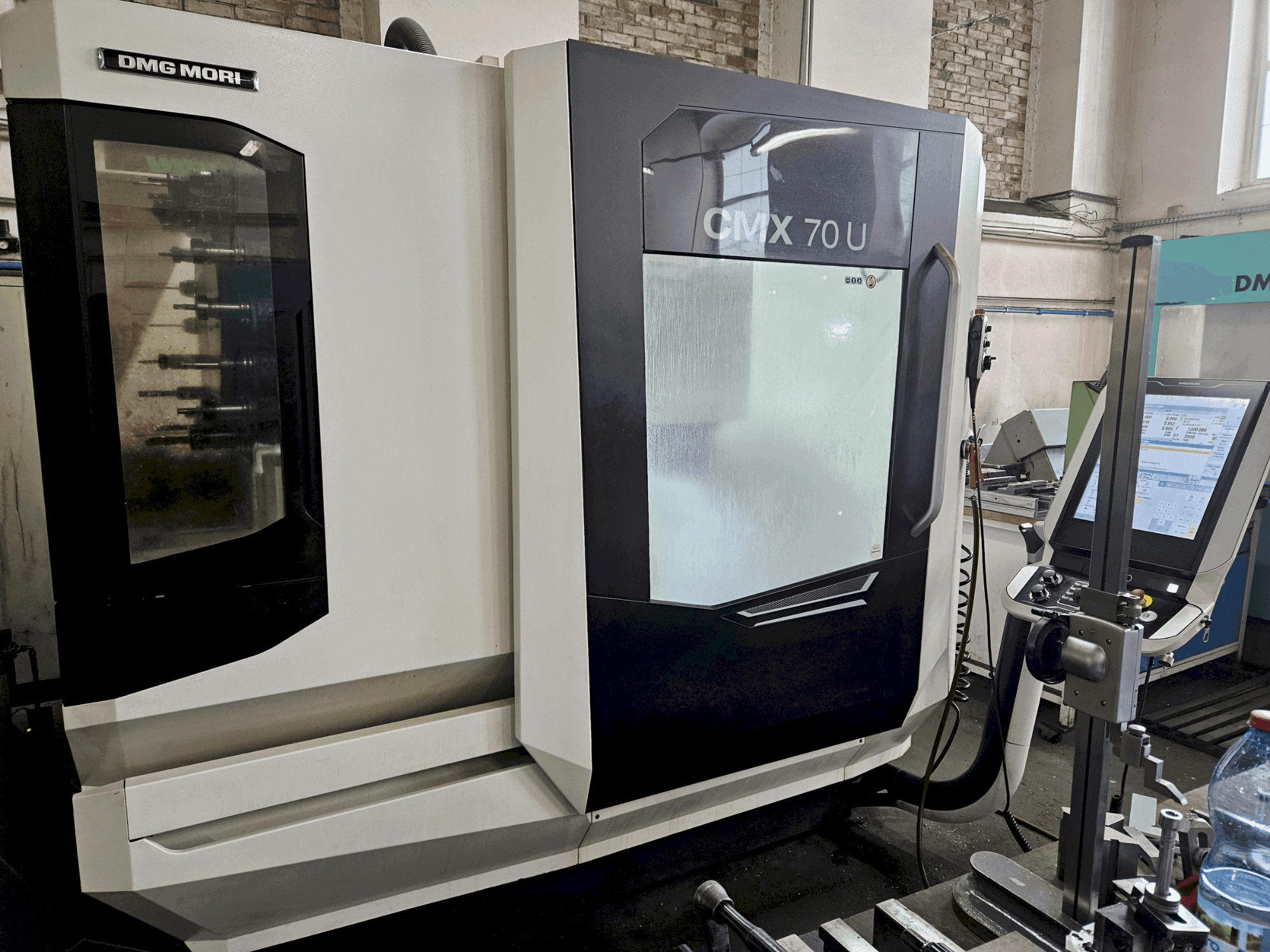 MACHINE_IMG_ALT_FRONT_VIEW