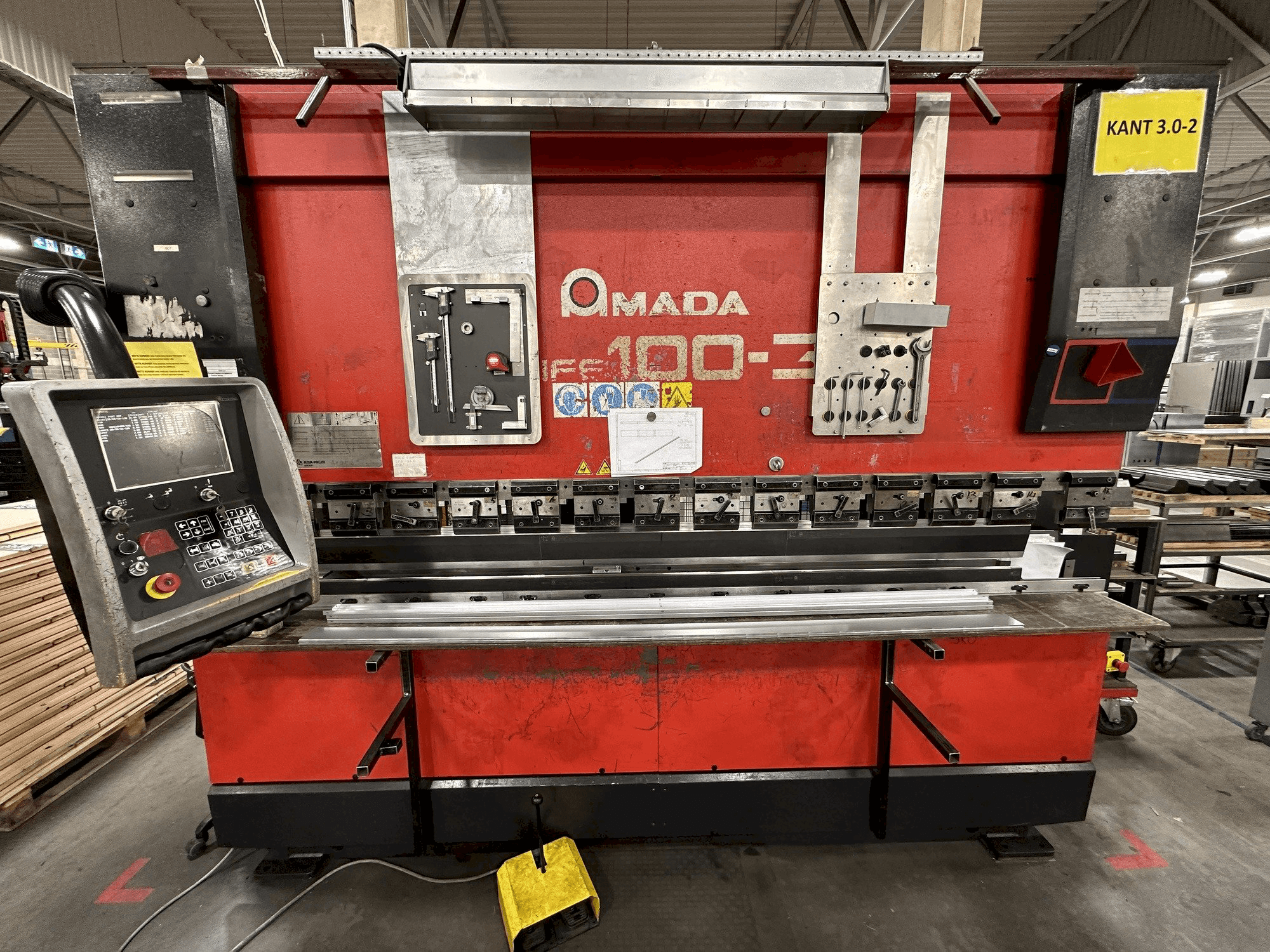 MACHINE_IMG_ALT_FRONT_VIEW