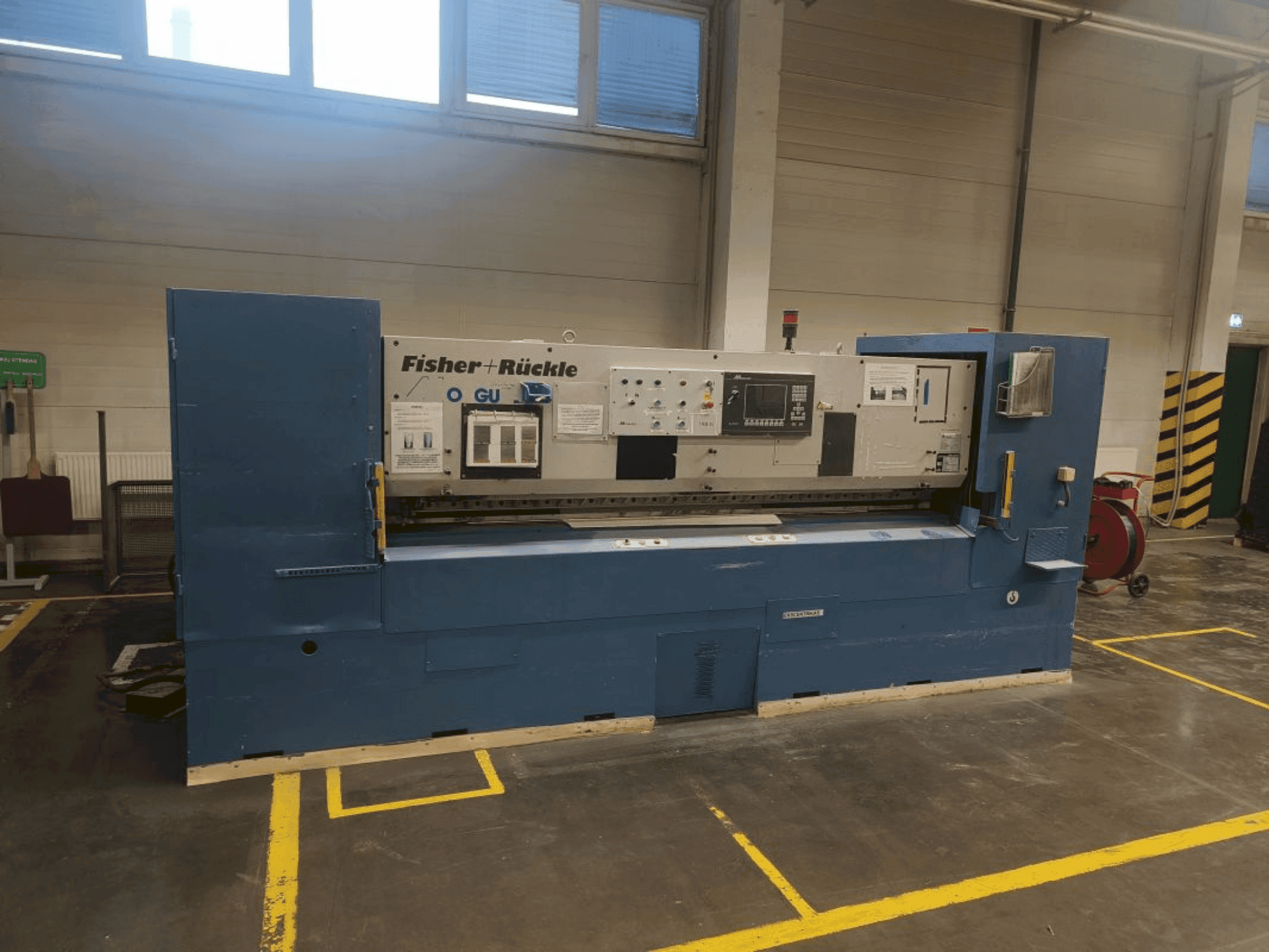 MACHINE_IMG_ALT_FRONT_VIEW