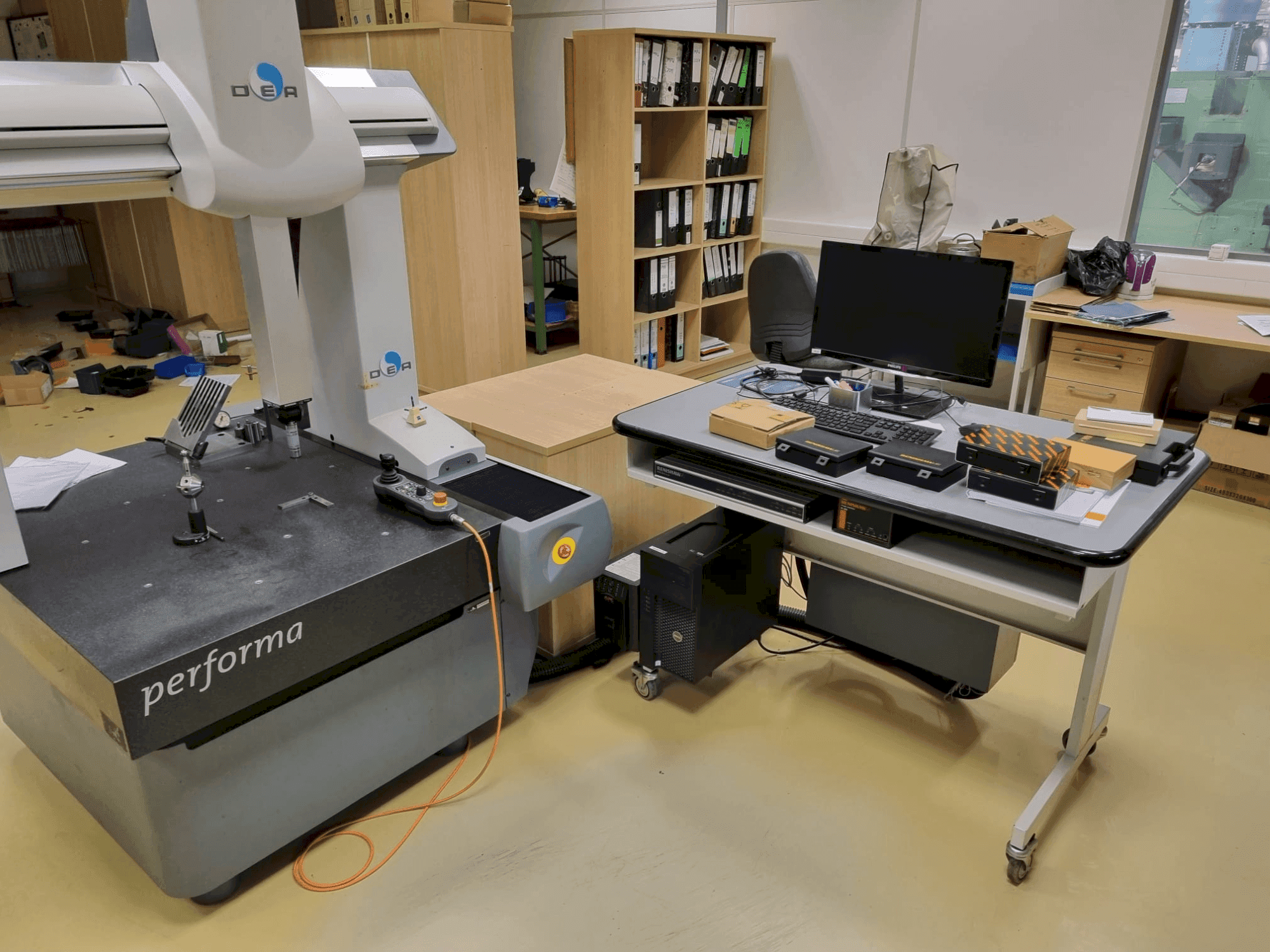 MACHINE_IMG_ALT_FRONT_VIEW