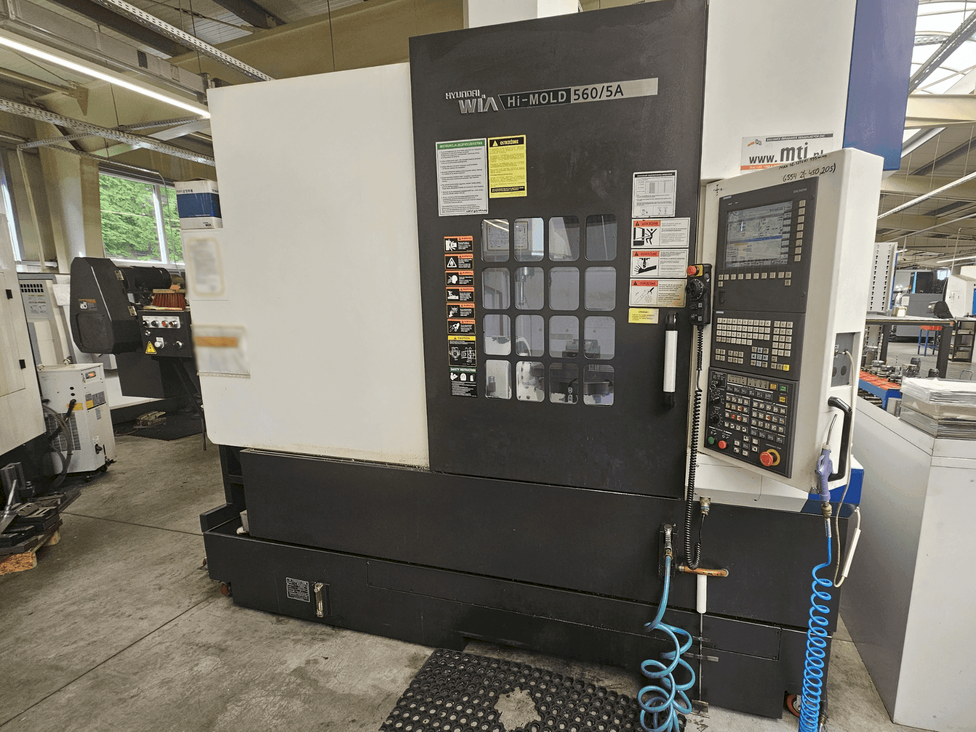 MACHINE_IMG_ALT_FRONT_VIEW