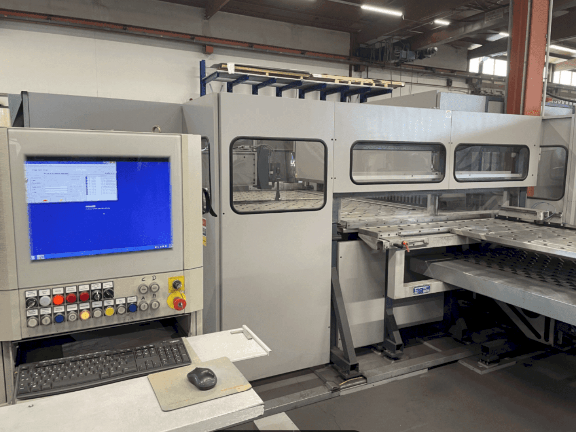 MACHINE_IMG_ALT_FRONT_VIEW