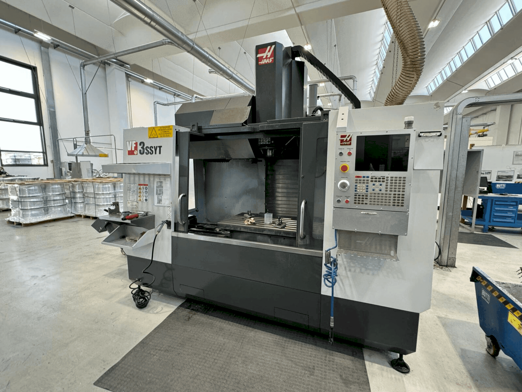 MACHINE_IMG_ALT_FRONT_VIEW