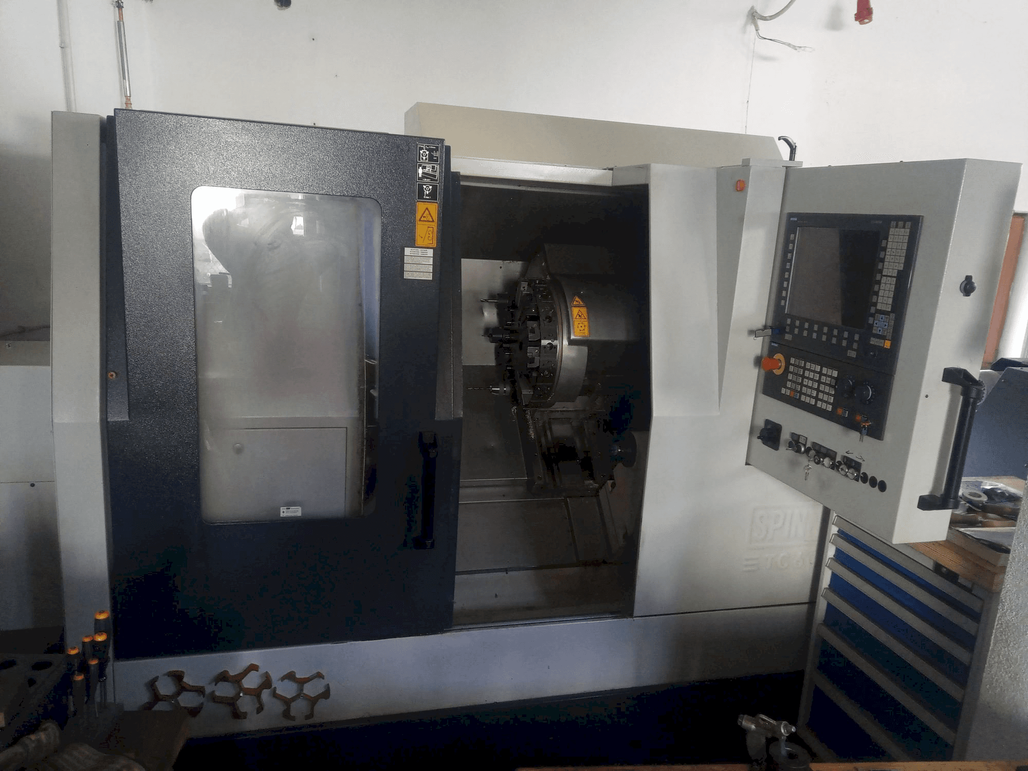 MACHINE_IMG_ALT_FRONT_VIEW
