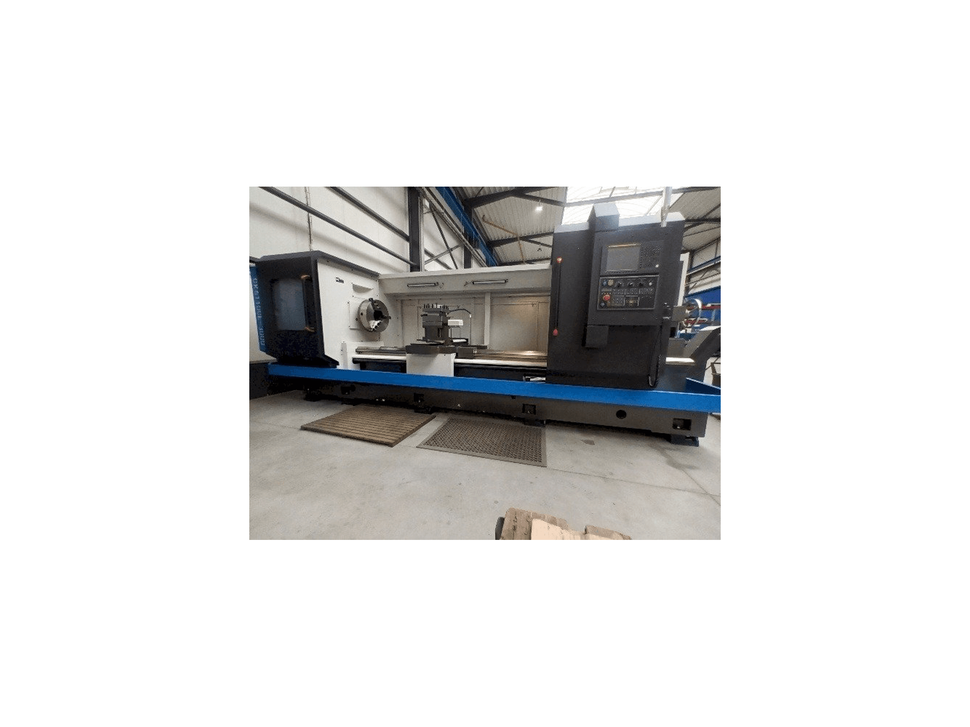 Front view of Ningbo Oturn CK61100E-3000 machine