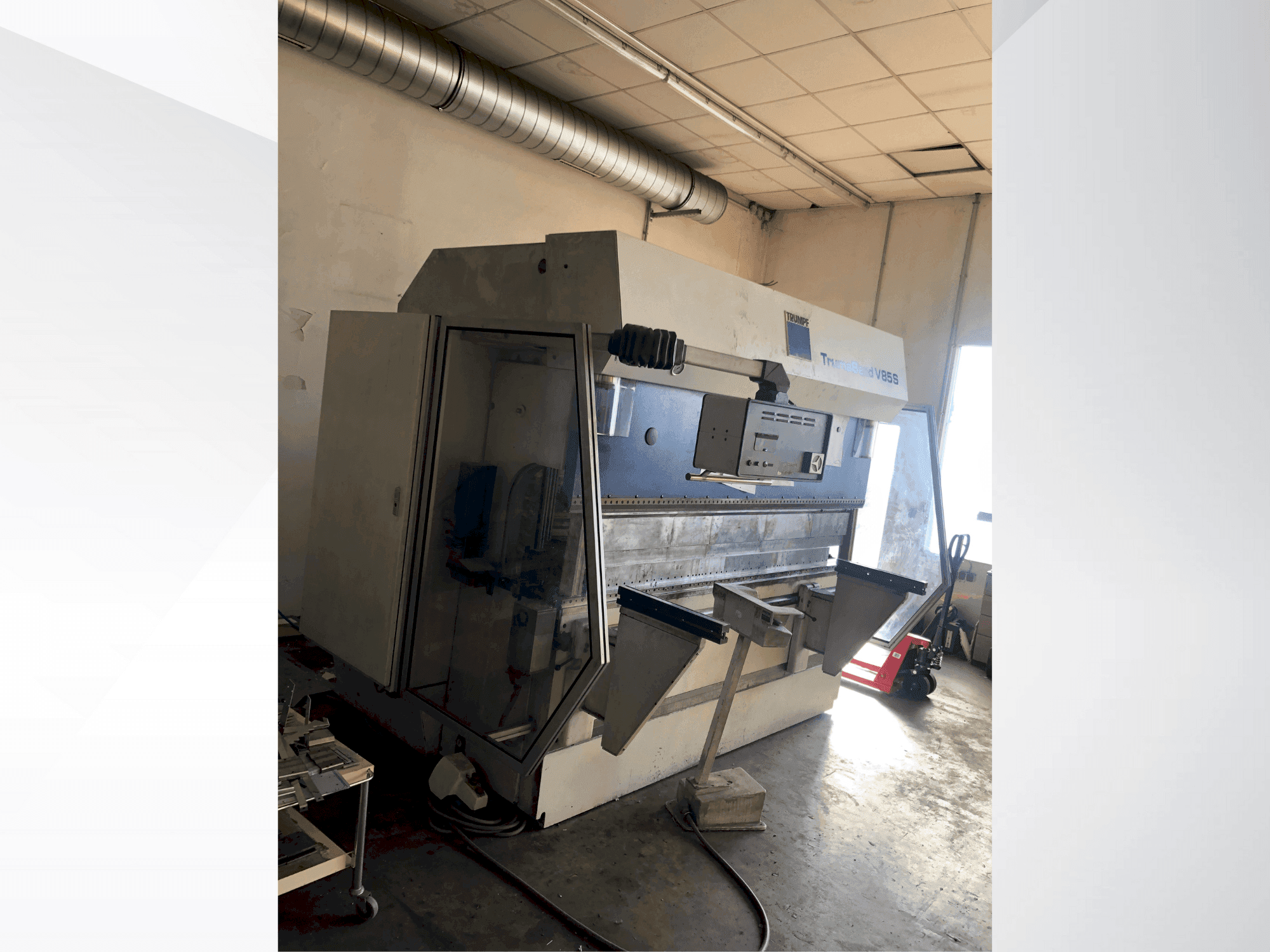 MACHINE_IMG_ALT_FRONT_VIEW