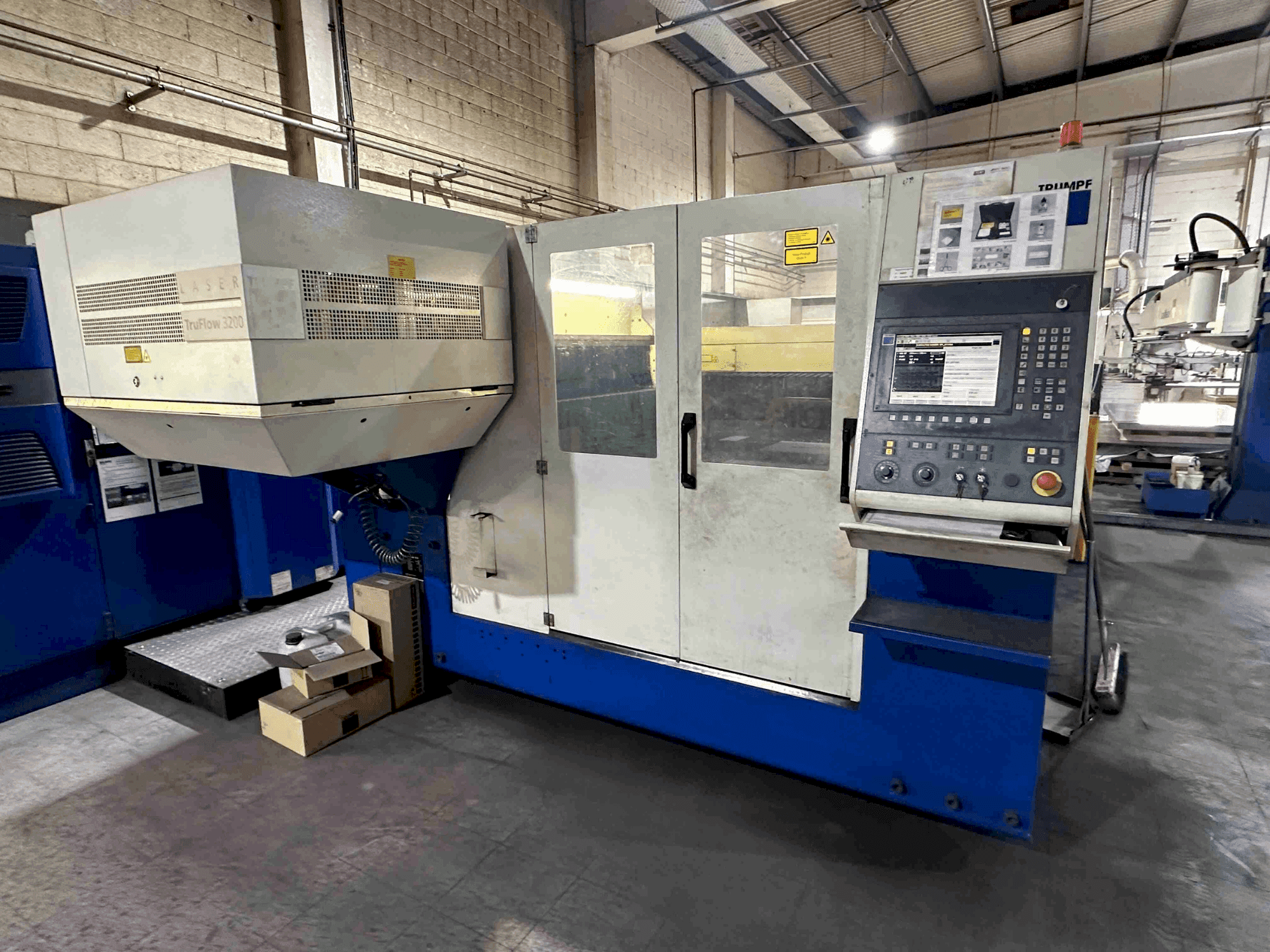 MACHINE_IMG_ALT_FRONT_VIEW