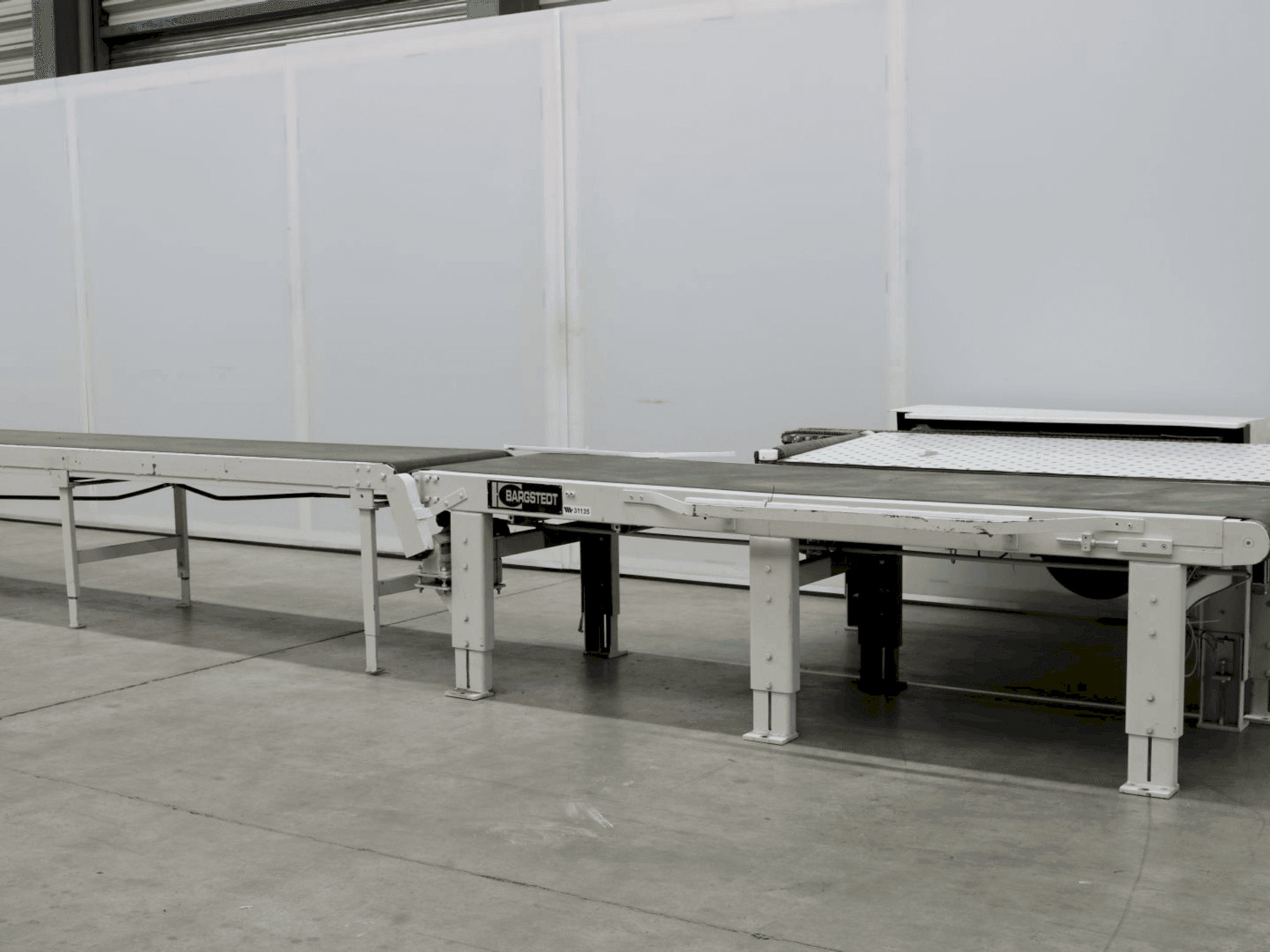 MACHINE_IMG_ALT_FRONT_VIEW