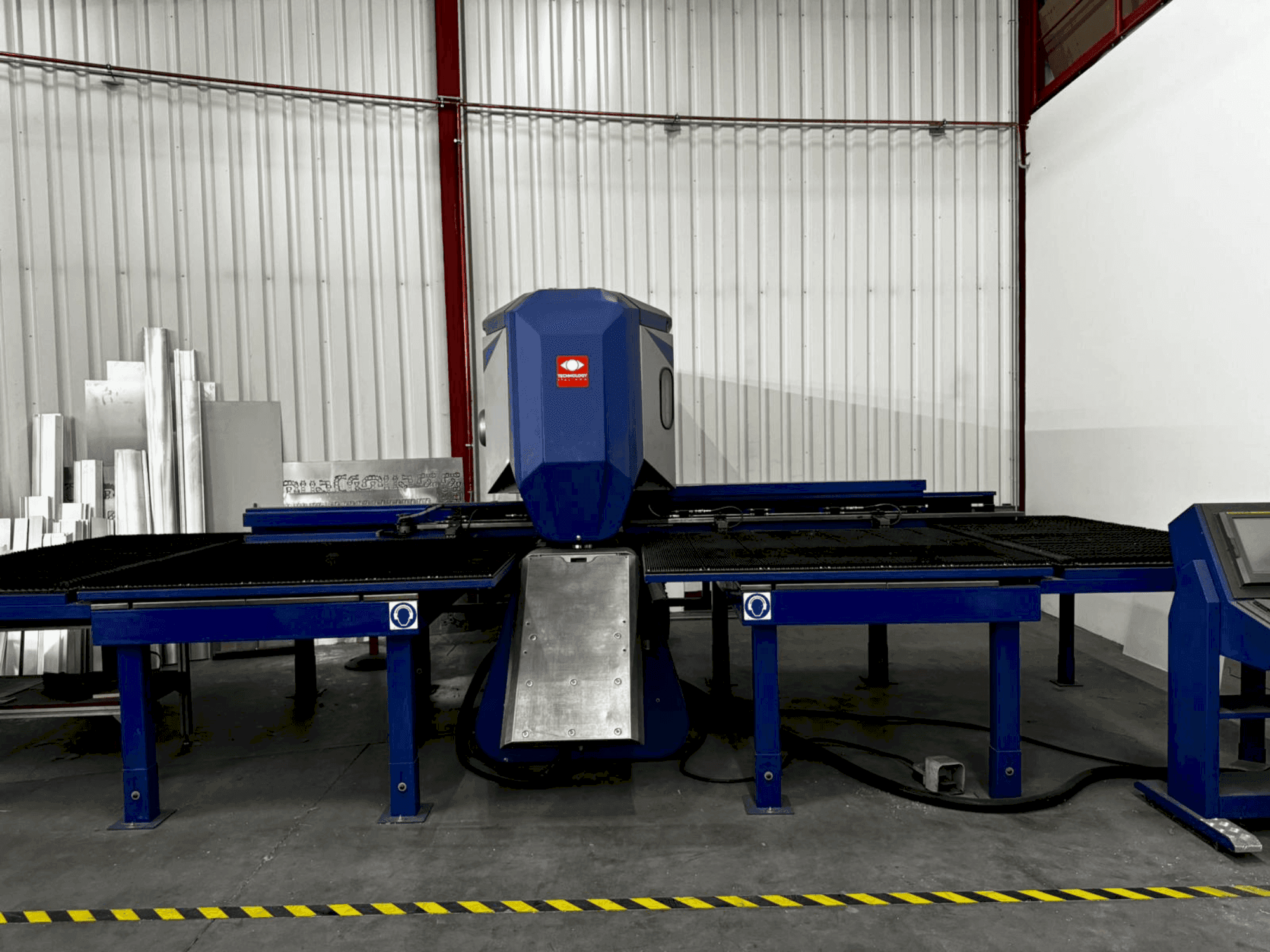 MACHINE_IMG_ALT_FRONT_VIEW