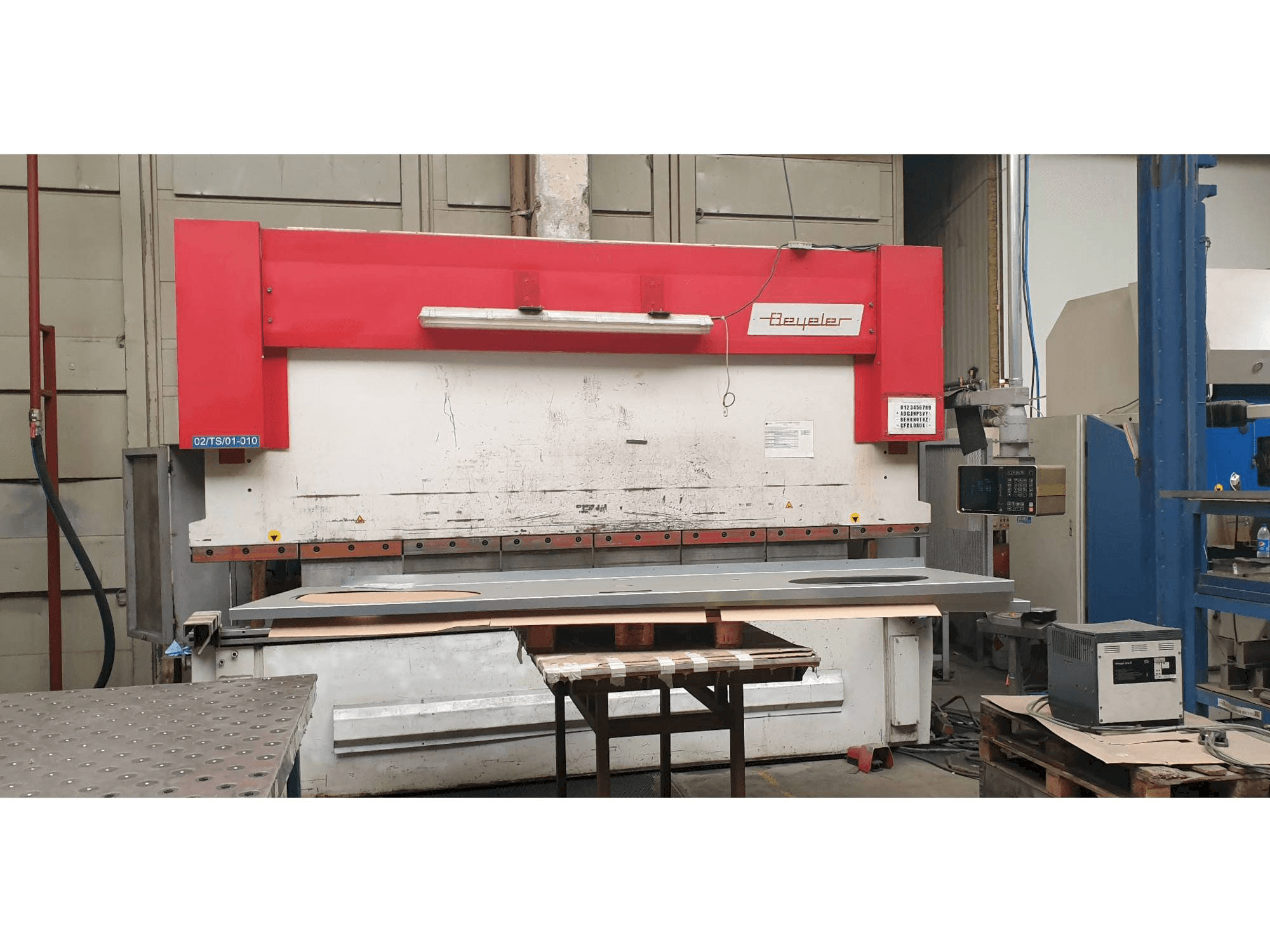 Front view of BEYELER RT 250x4100 machine