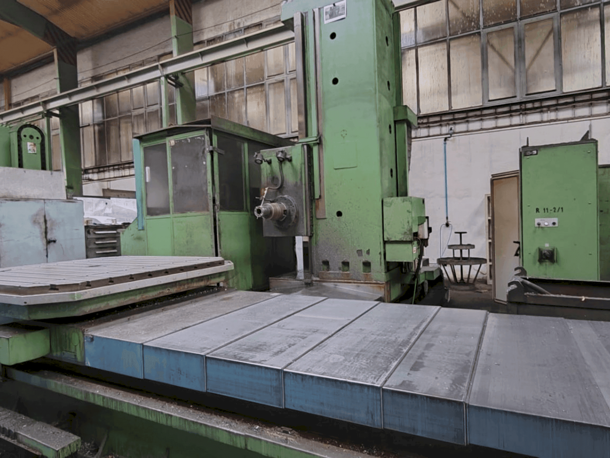 MACHINE_IMG_ALT_FRONT_VIEW