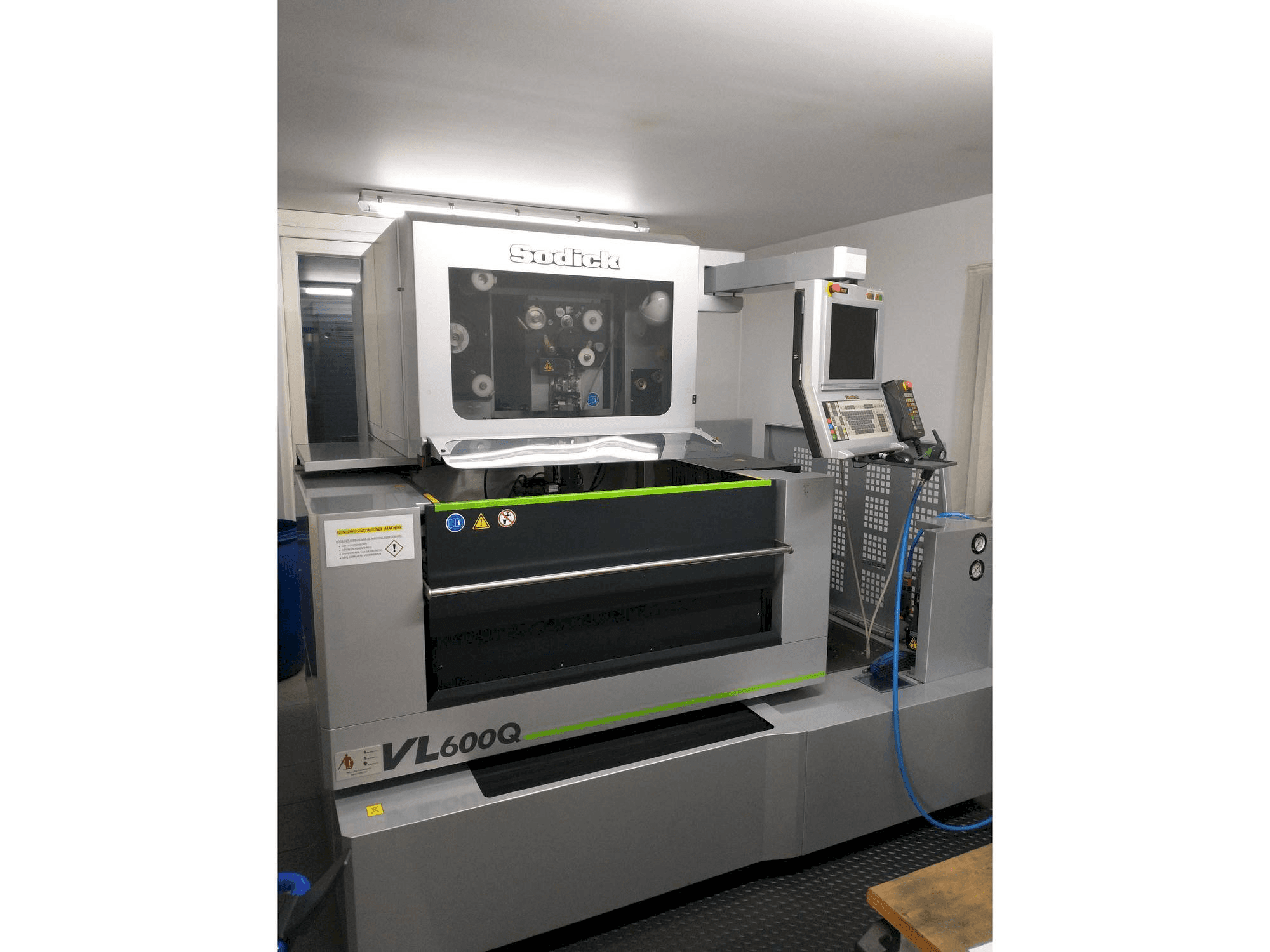 MACHINE_IMG_ALT_FRONT_VIEW