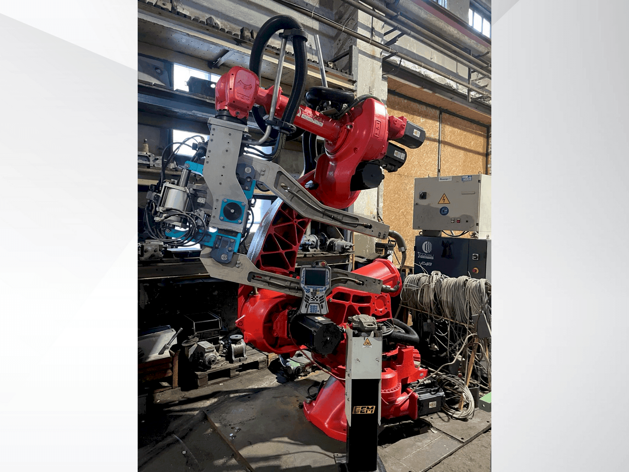 MACHINE_IMG_ALT_FRONT_VIEW