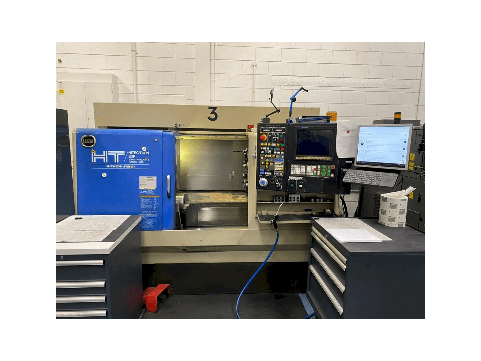 Front view of HITACHI SEIKI Hi Tech 20R machine