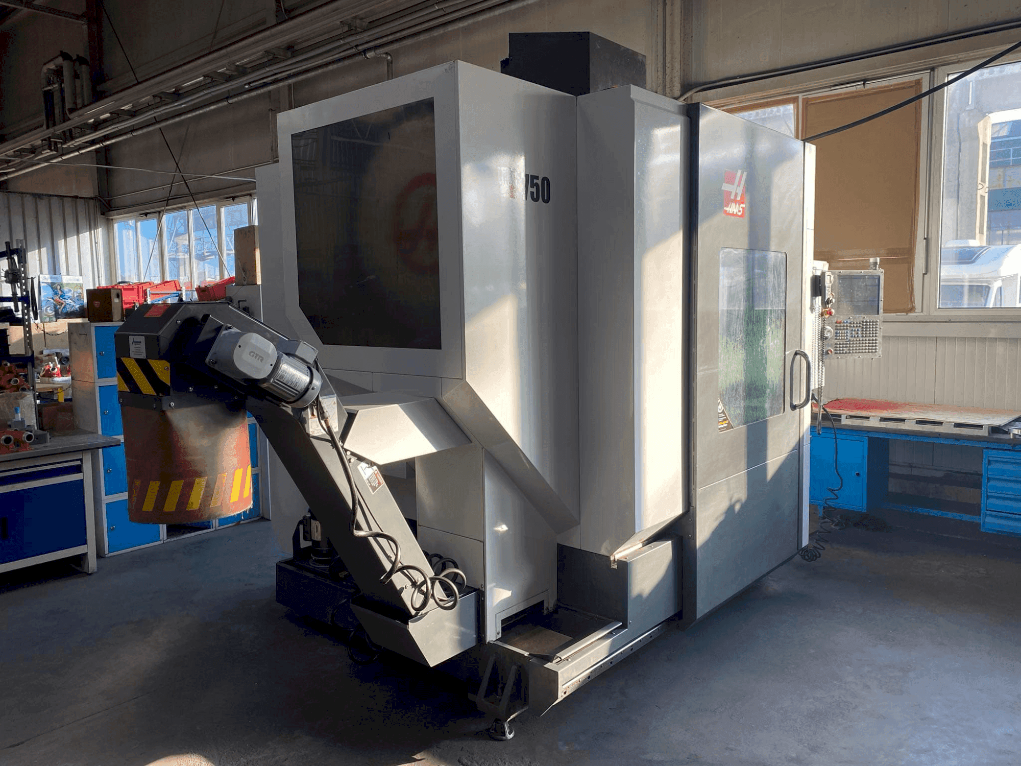 MACHINE_IMG_ALT_FRONT_VIEW