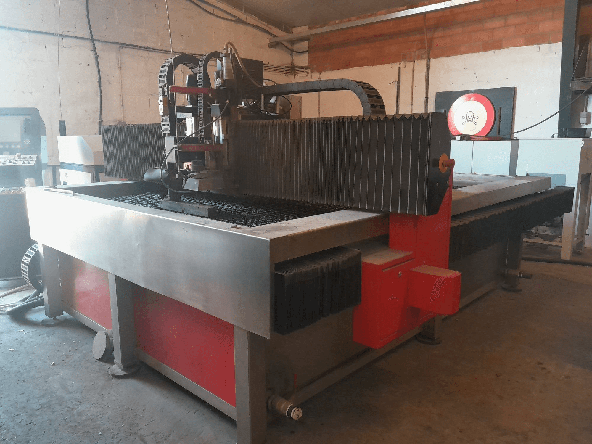 MACHINE_IMG_ALT_FRONT_VIEW