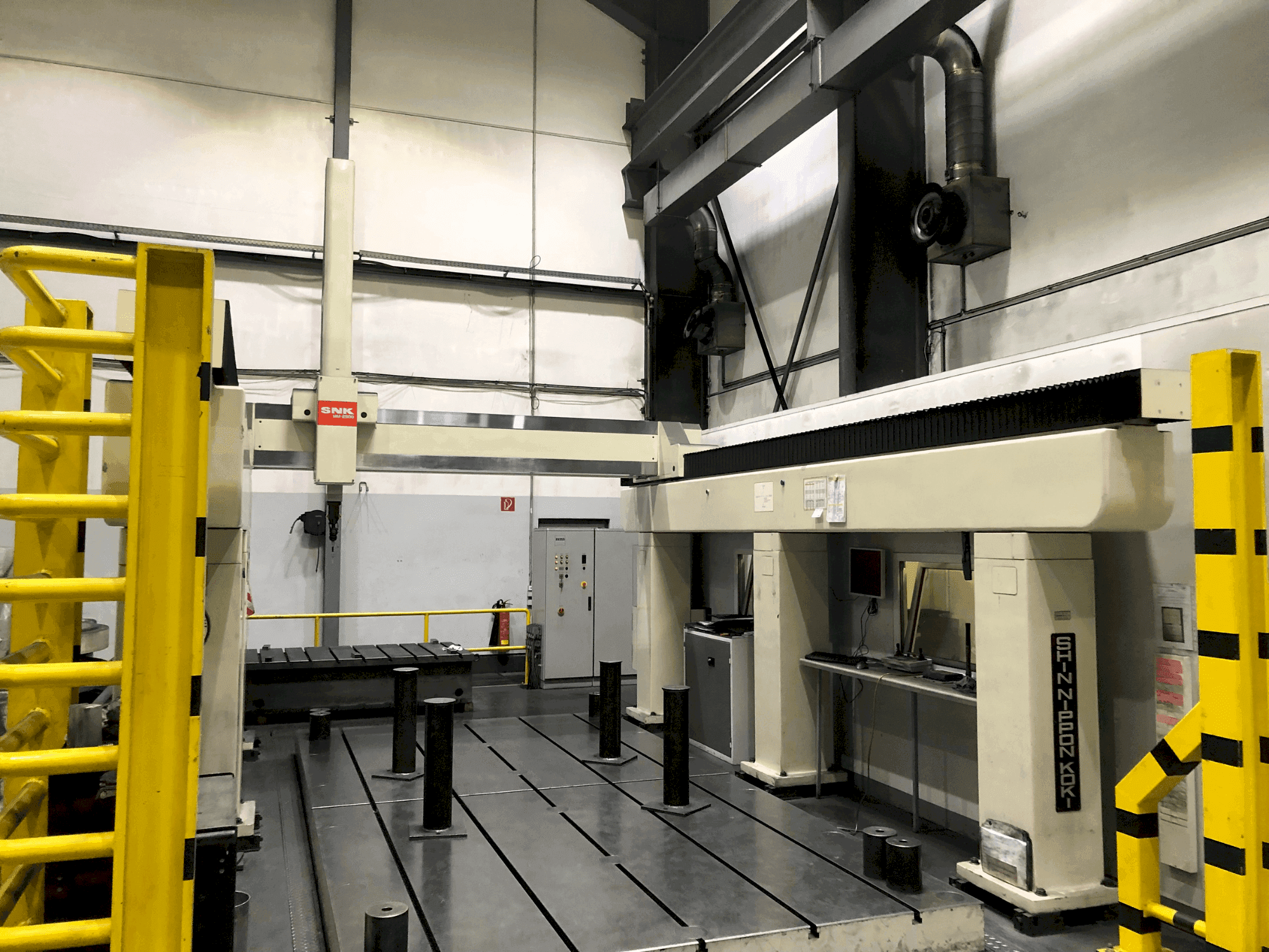 MACHINE_IMG_ALT_FRONT_VIEW