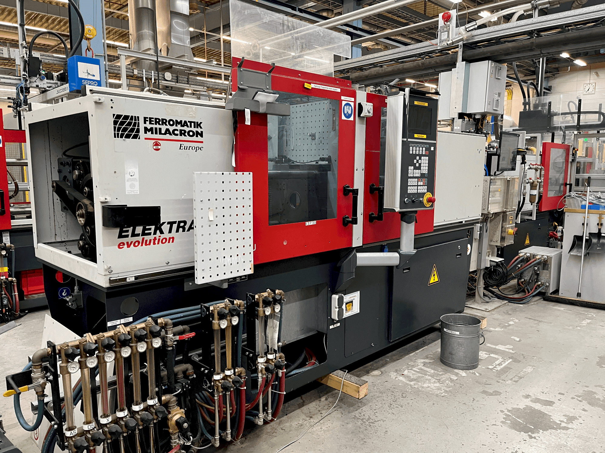 MACHINE_IMG_ALT_FRONT_VIEW