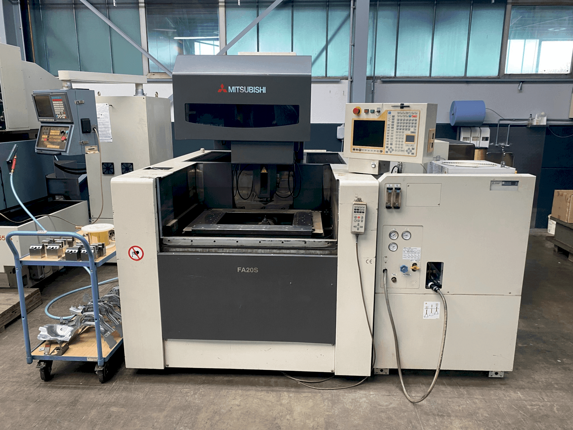 MACHINE_IMG_ALT_FRONT_VIEW