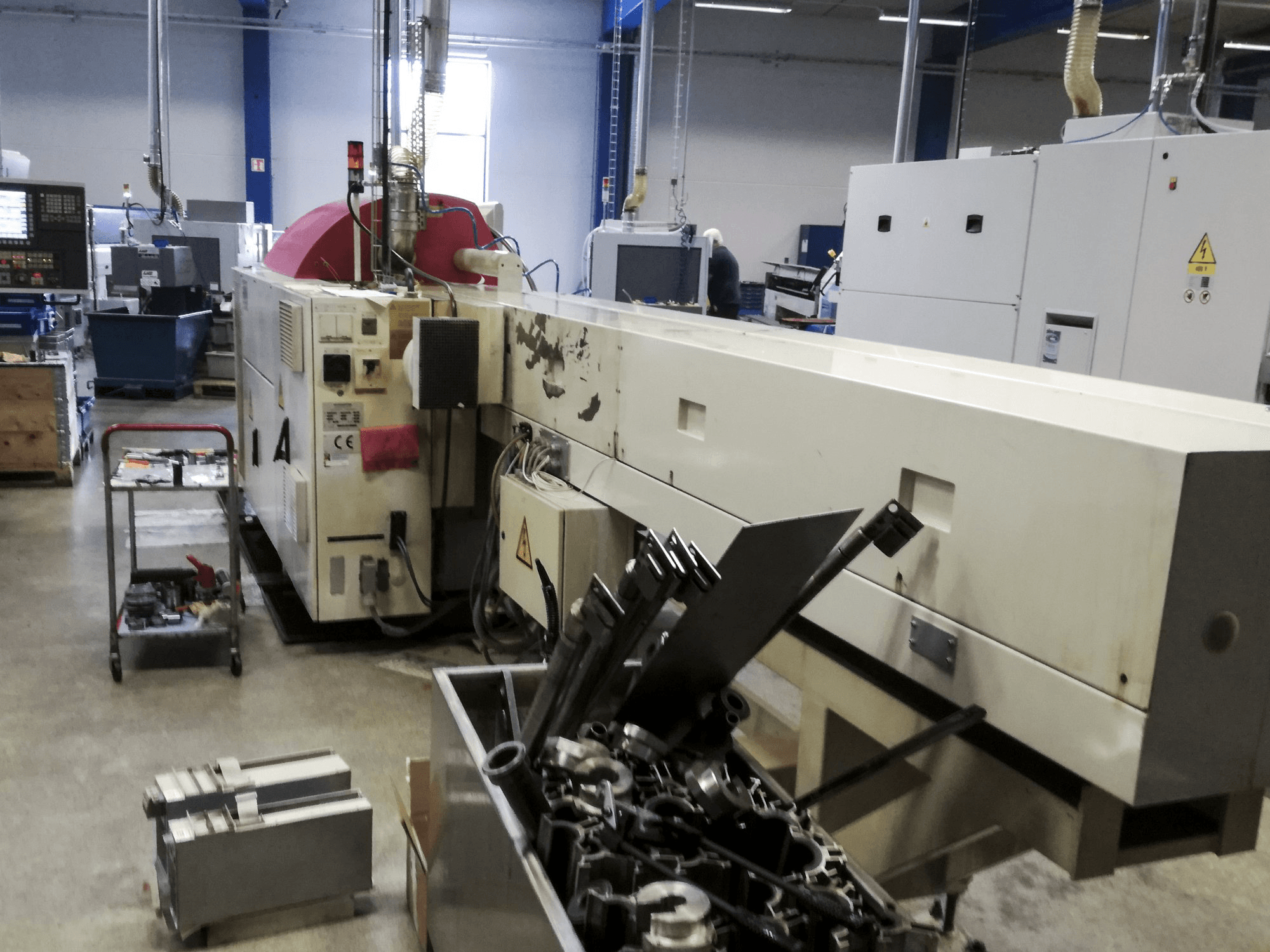 Right view of Gildemeister MF Sprint 65 Machine