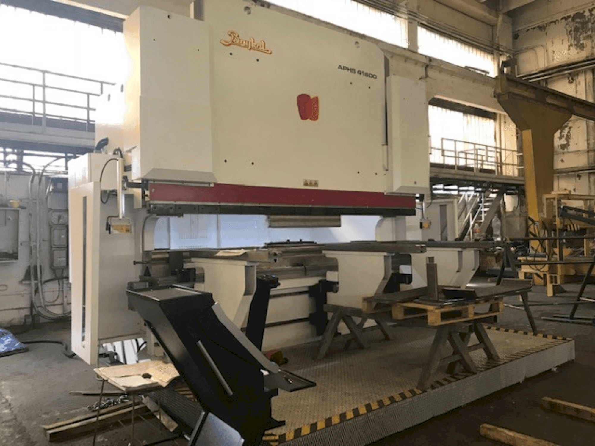 MACHINE_IMG_ALT_FRONT_VIEW