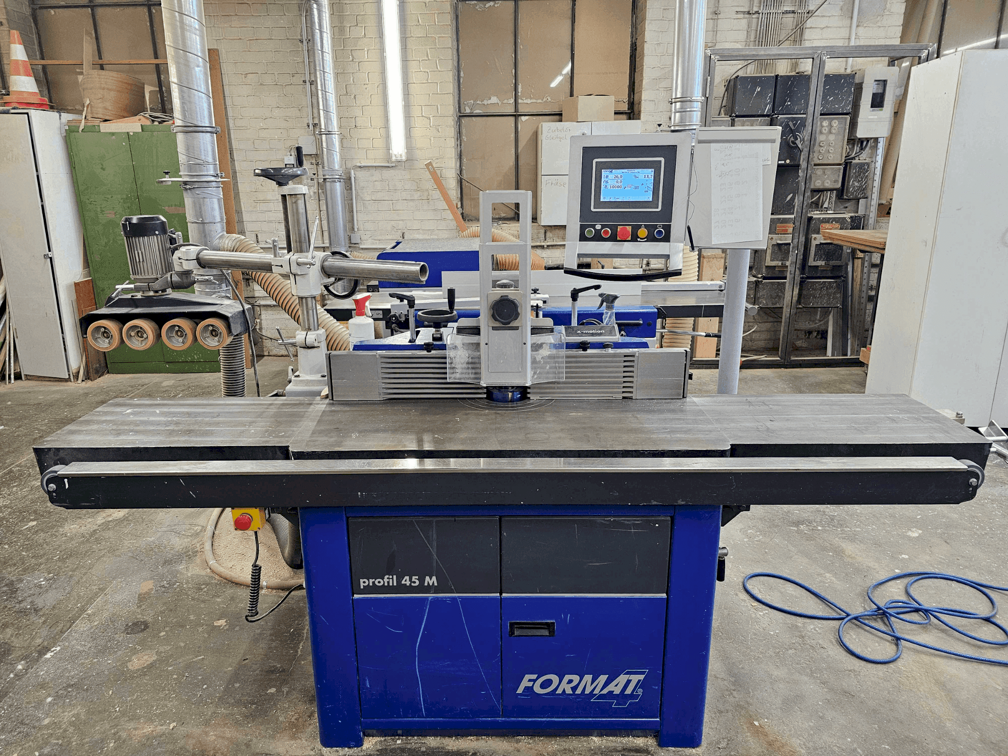 MACHINE_IMG_ALT_FRONT_VIEW